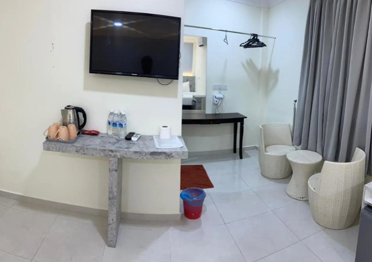 TV and multimedia in D'Lima Beach Inn