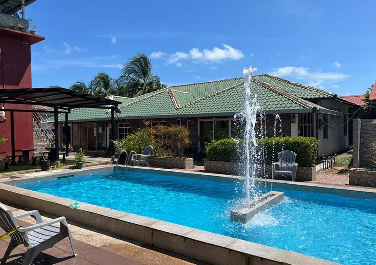 Four-Bedroom House in D'Lima Beach Inn Four-Bedroom House in D'Lima Beach Inn