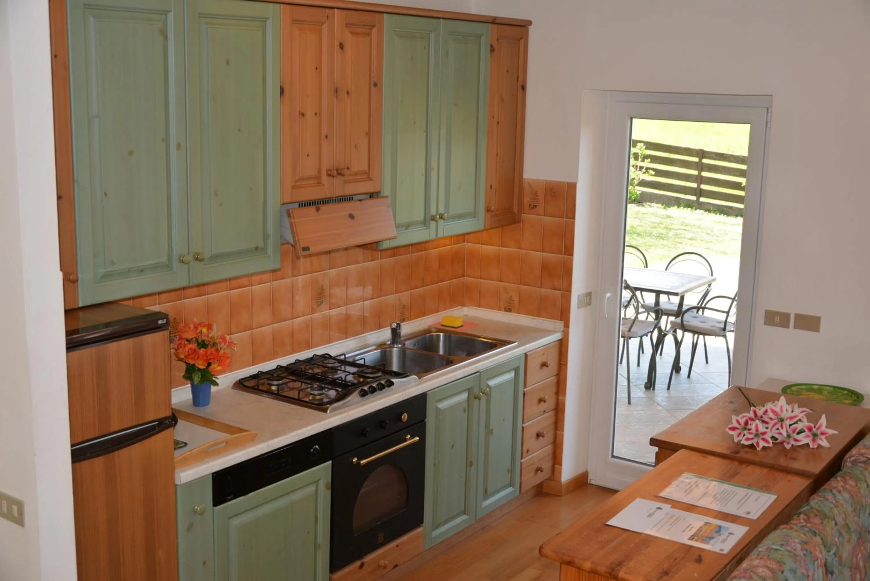 Kitchen or kitchenette in Casa Bellavista 1