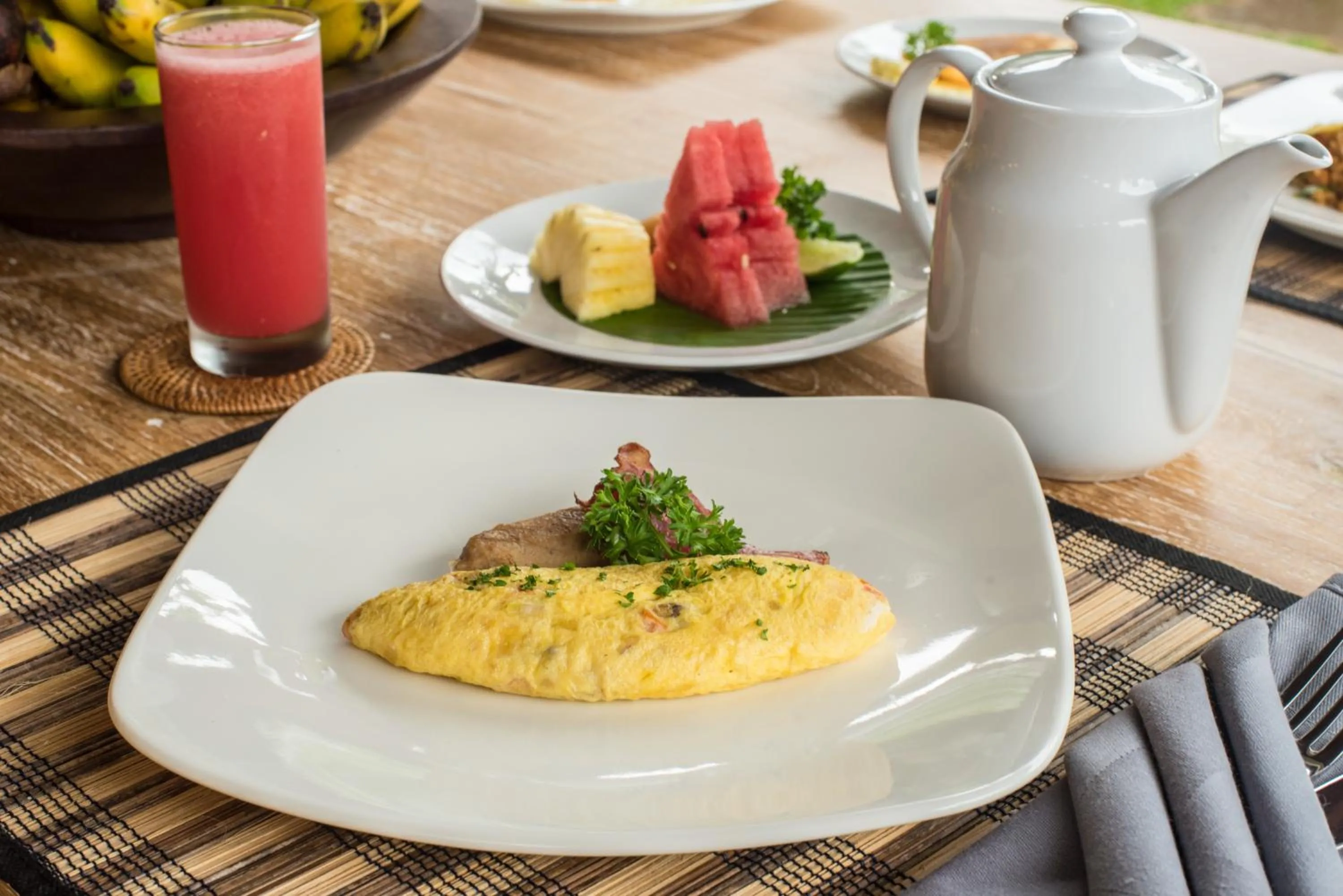 Food and drinks in Secret Bunutan Ubud Villa