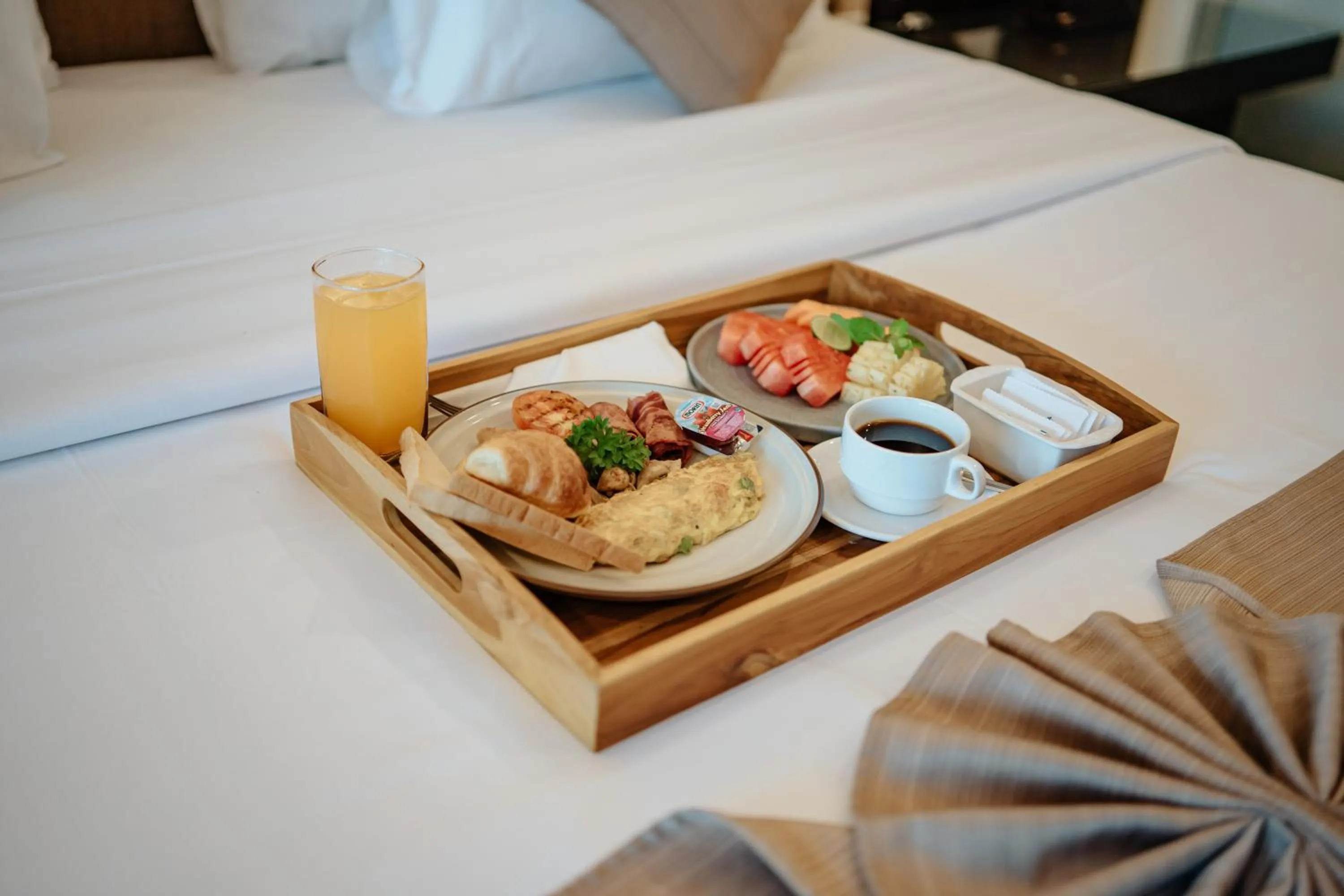 Bed in Villa Kayu Raja