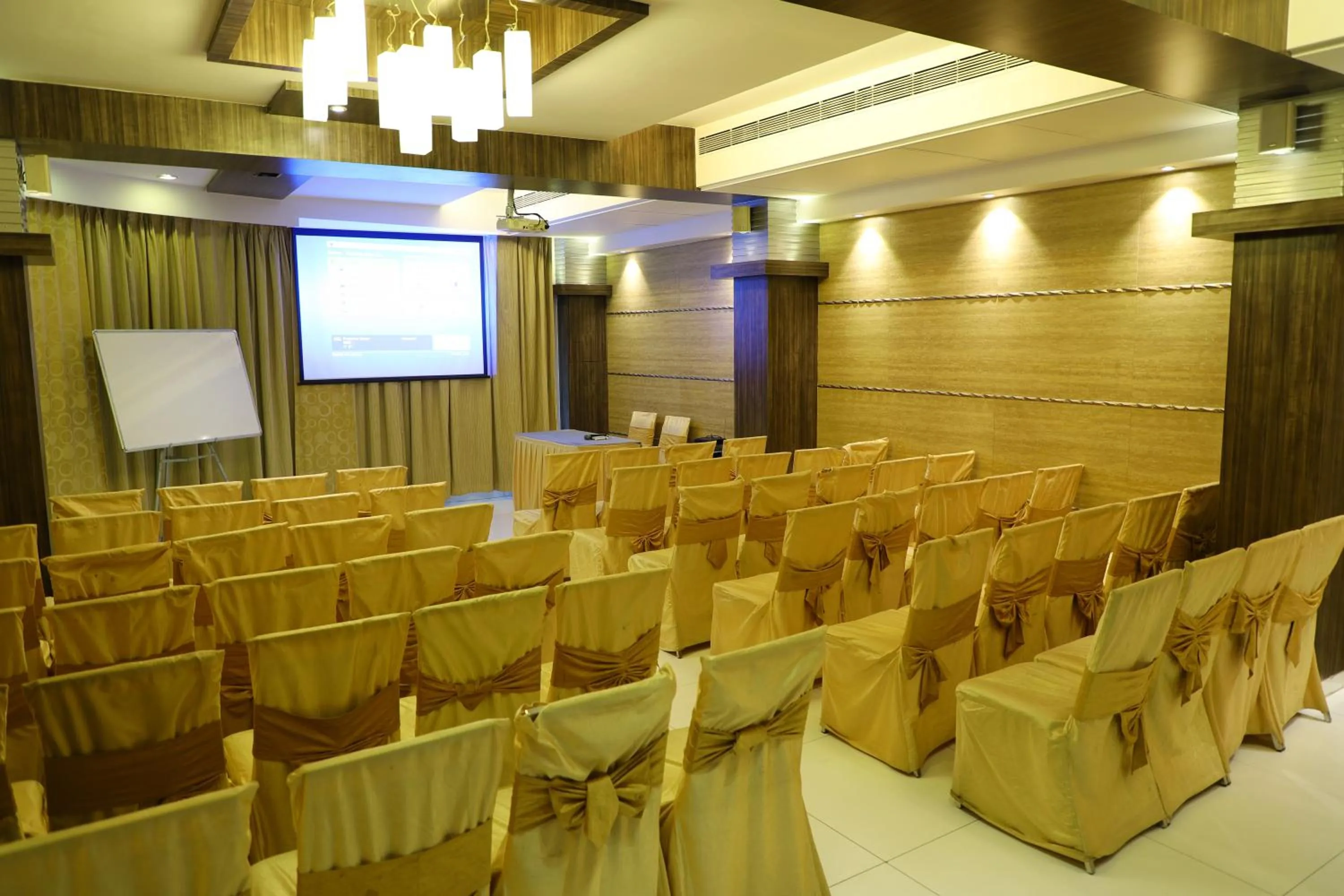 Banquet/Function facilities in Hotel Alka Residency
