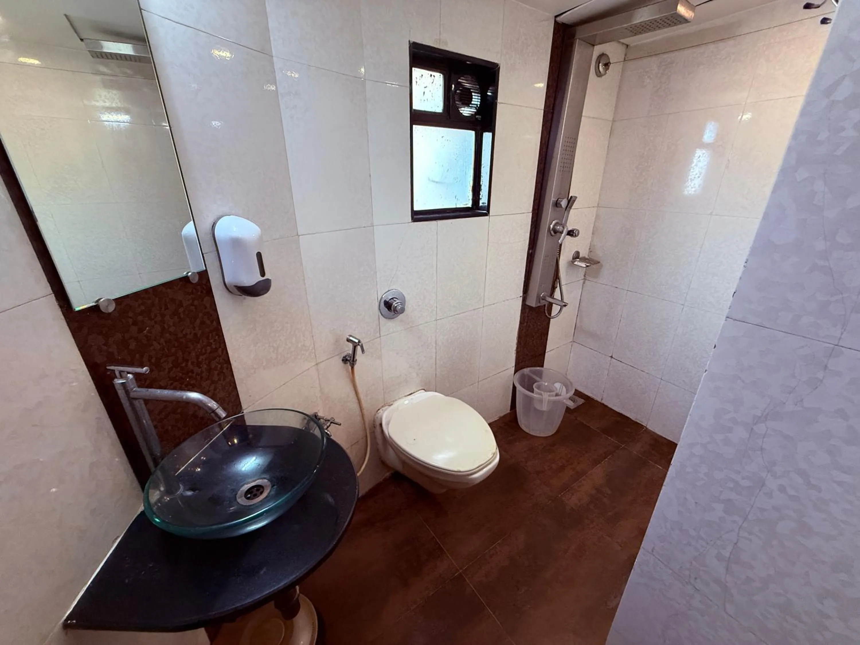 Shower in Hotel Alka Residency