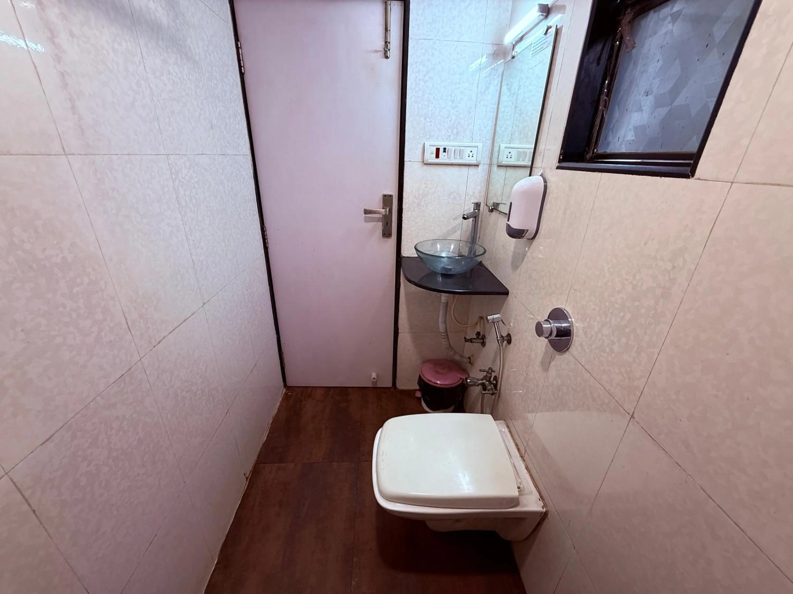 Toilet in Hotel Alka Residency