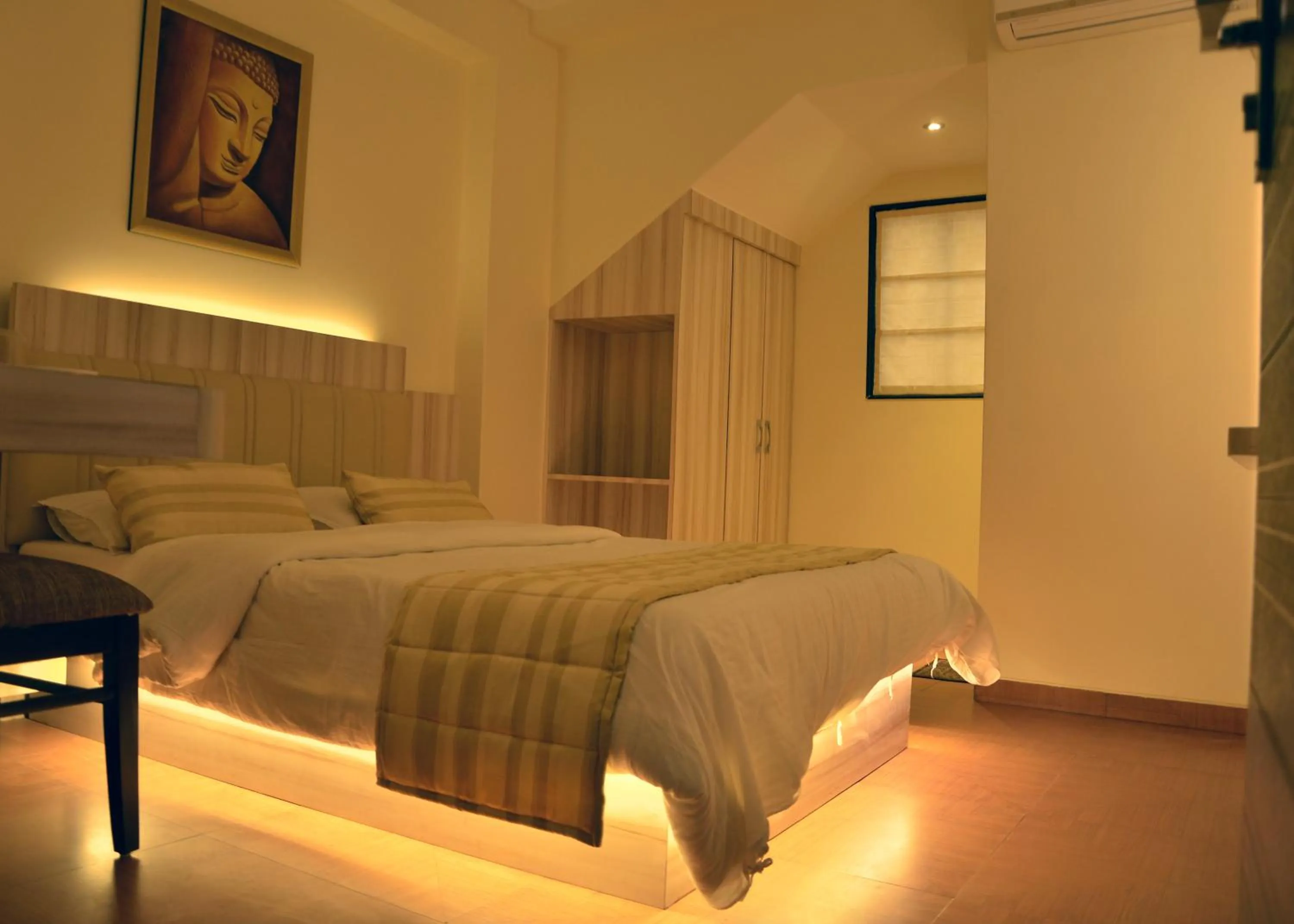 Photo of the whole room, Bed in Hotel Alka Residency