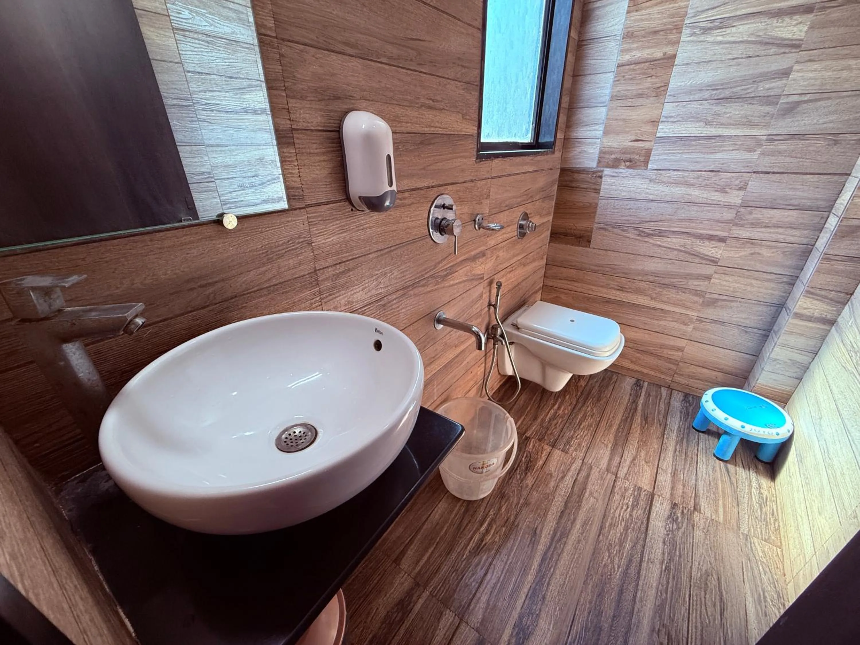 Toilet in Hotel Alka Residency