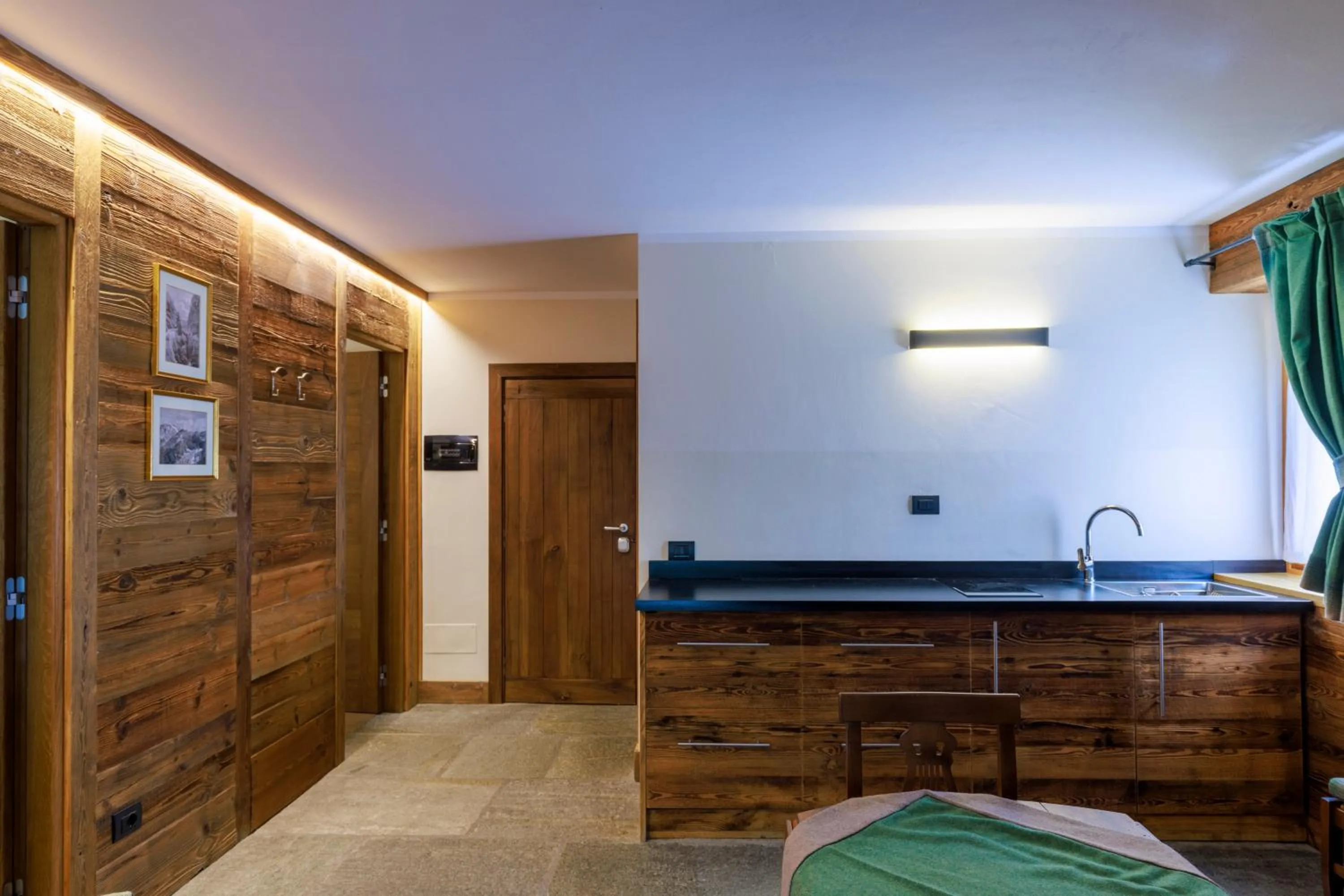 Kitchen or kitchenette in L'Abri des Amis