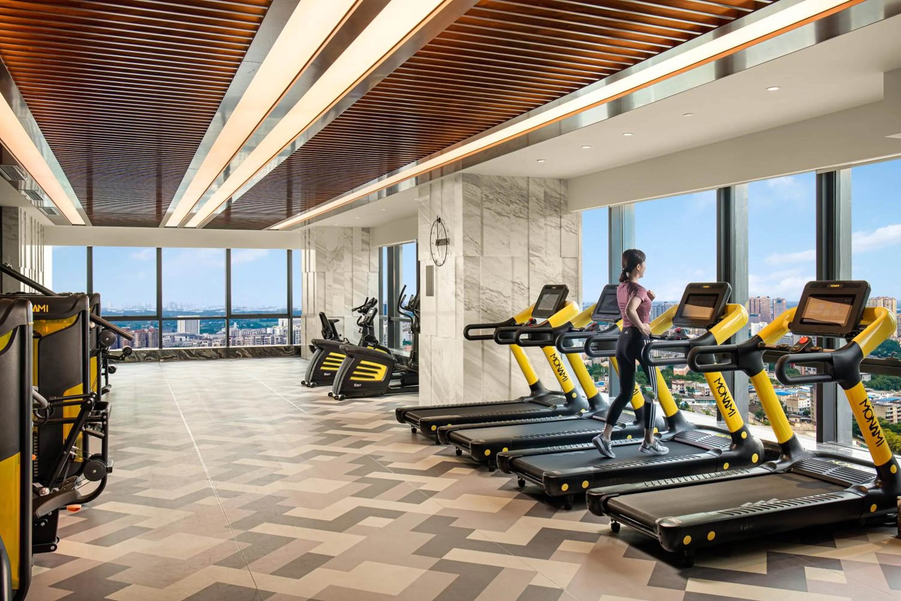 Fitness centre/facilities in CYNN XANADU Hotel Chengdu