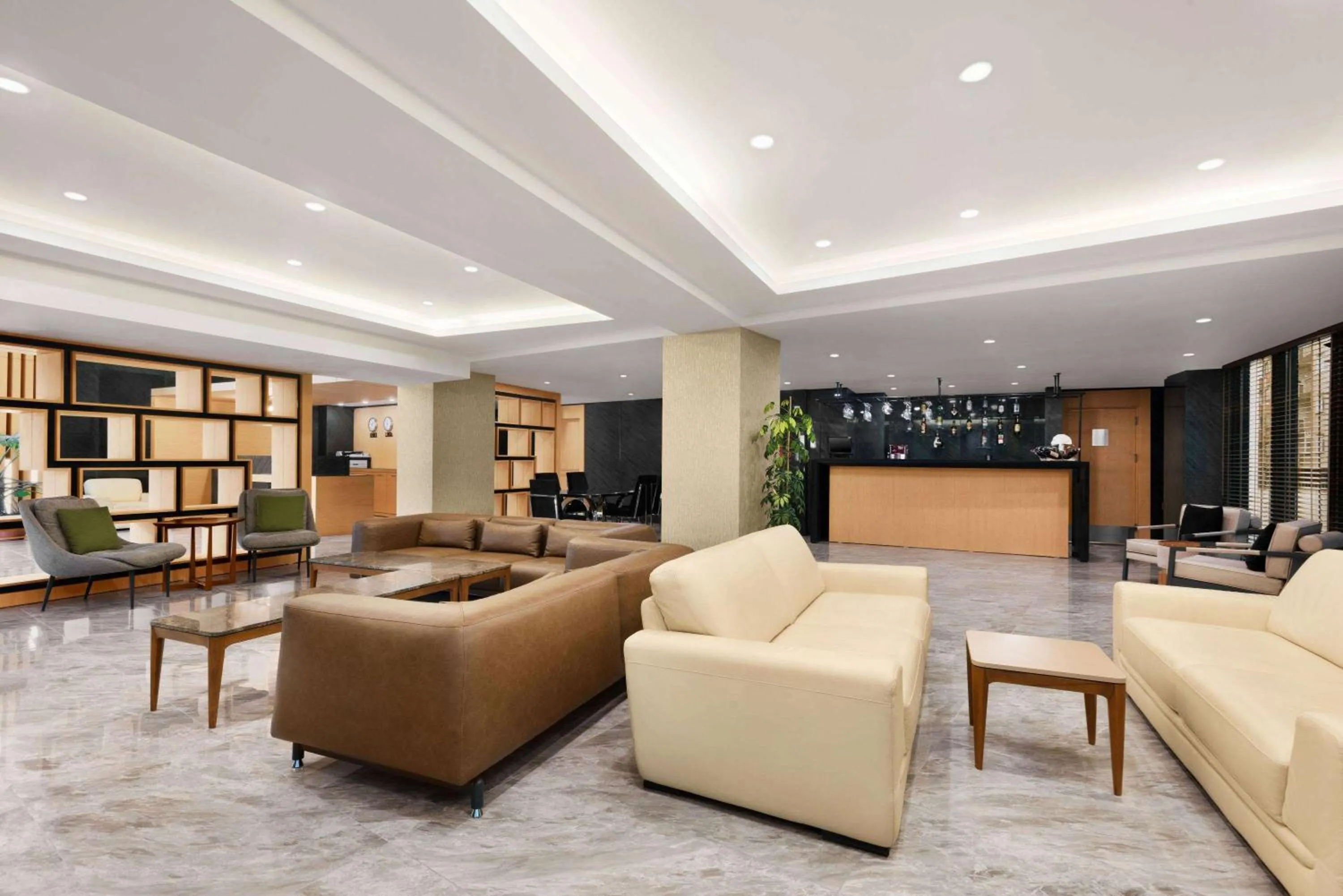 Lobby or reception in Ramada by Wyndham Sakarya Hendek