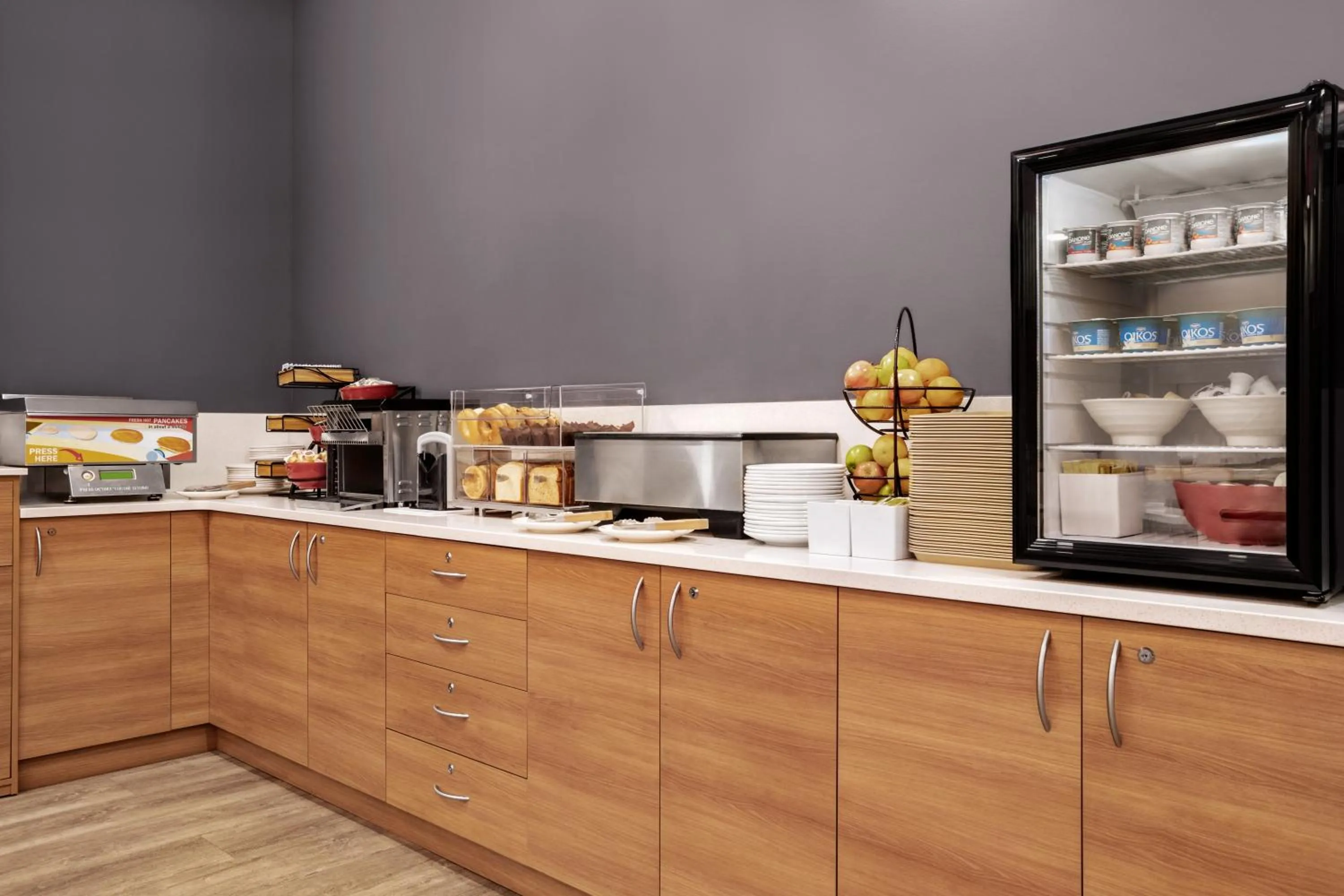 Continental breakfast in Microtel Inn & Suites by Wyndham Val-d Or