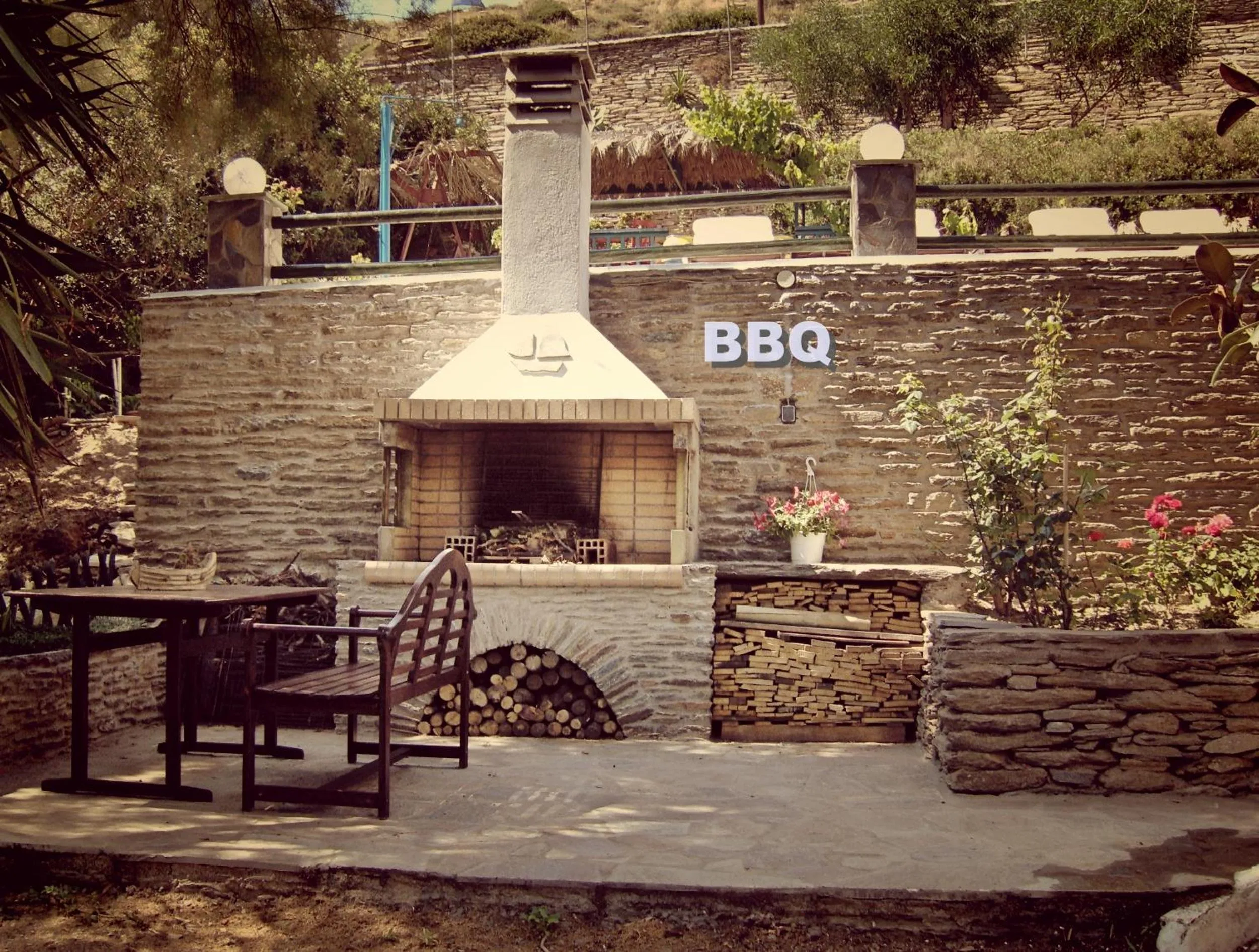 BBQ facilities in Villa Rena