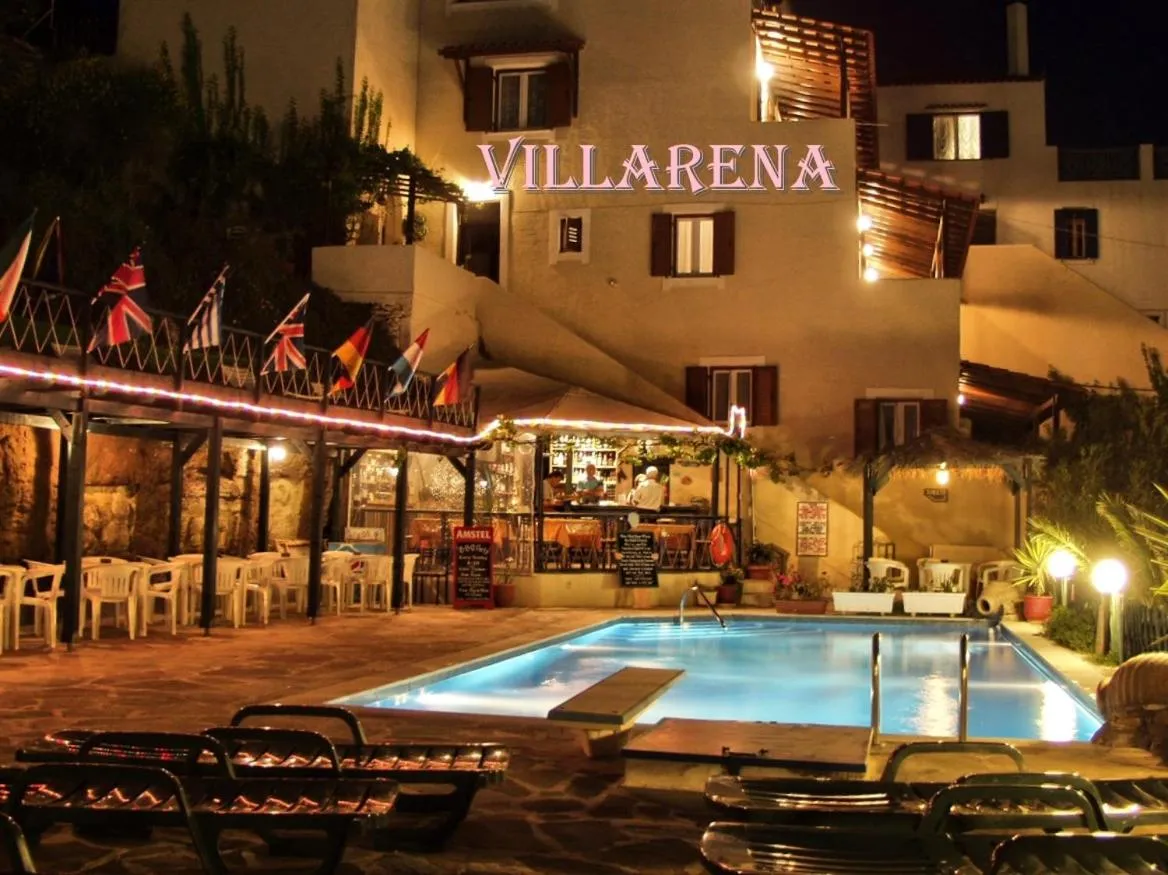 Restaurant/places to eat in Villa Rena