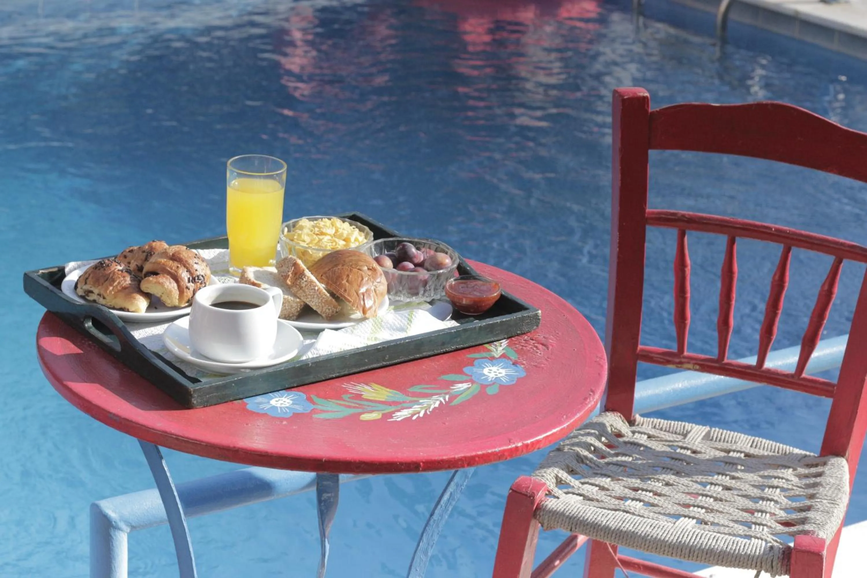 Restaurant/places to eat in Villa Rena