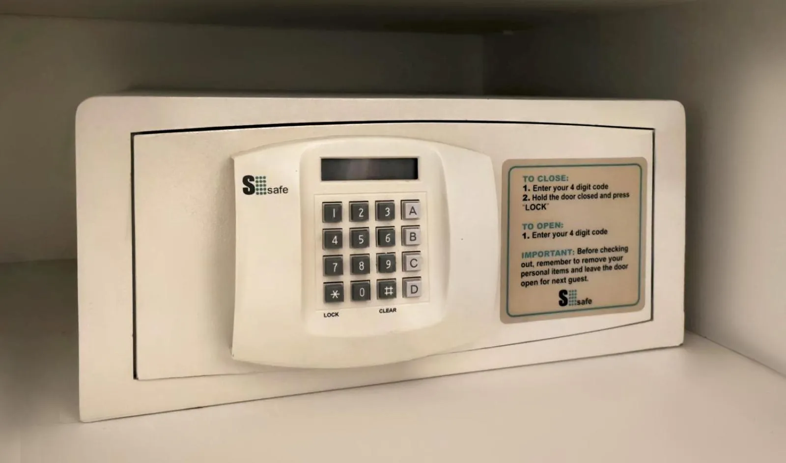 safe in Deluxe Newport Hotel - Old City