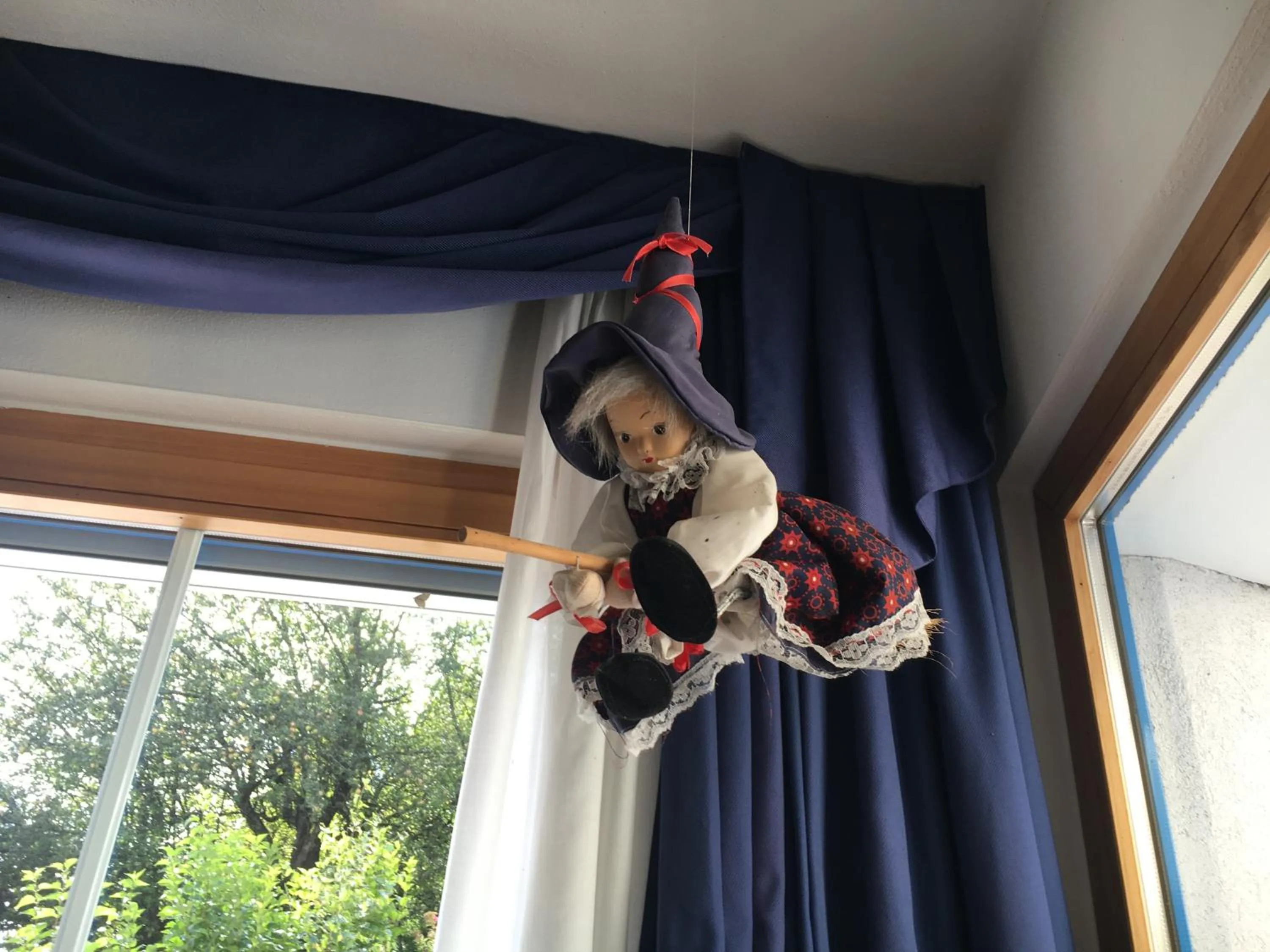 Decorative detail in Garni Enrosadira