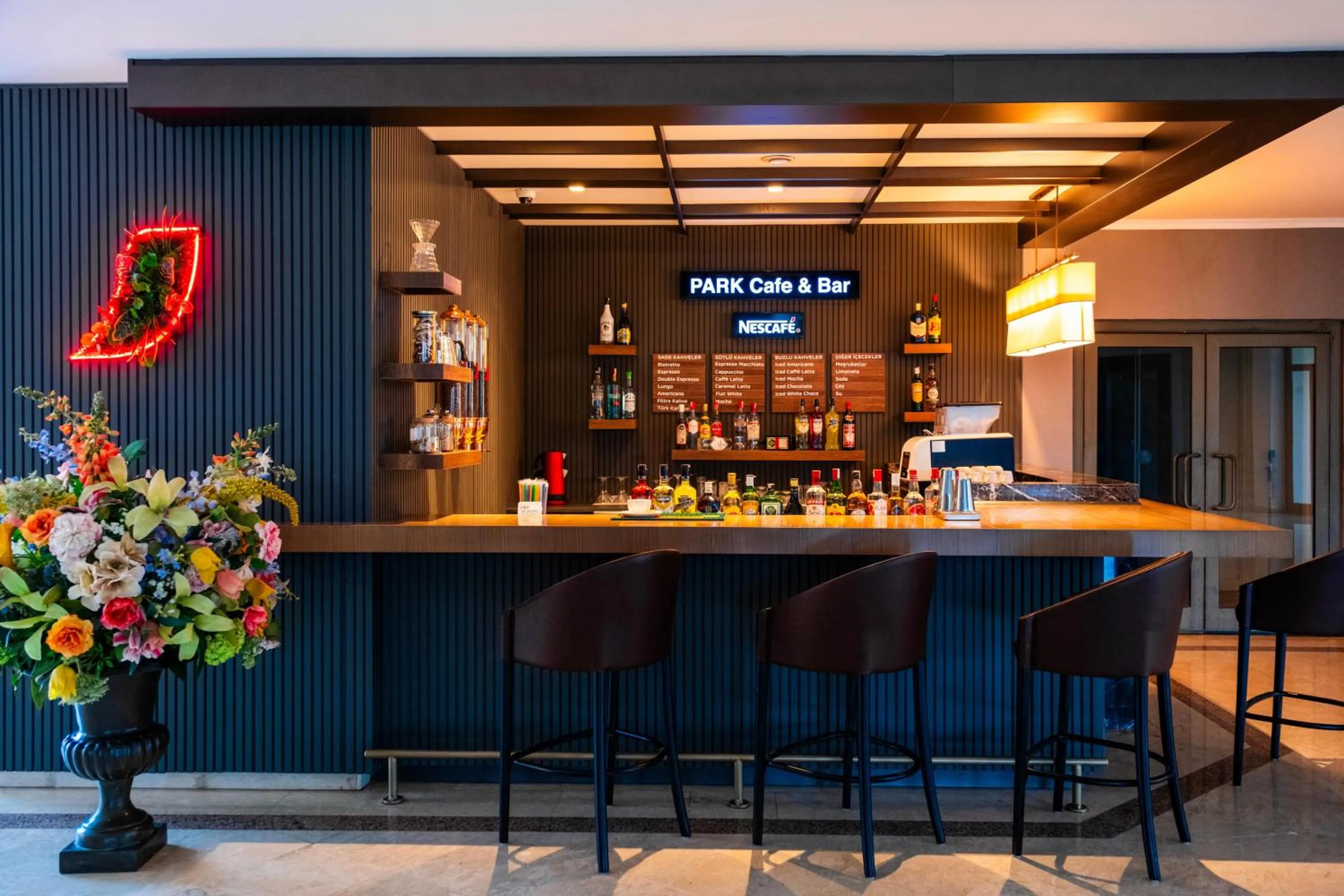 Lounge or bar in Mirage Park Resort-Ultra All Incl.