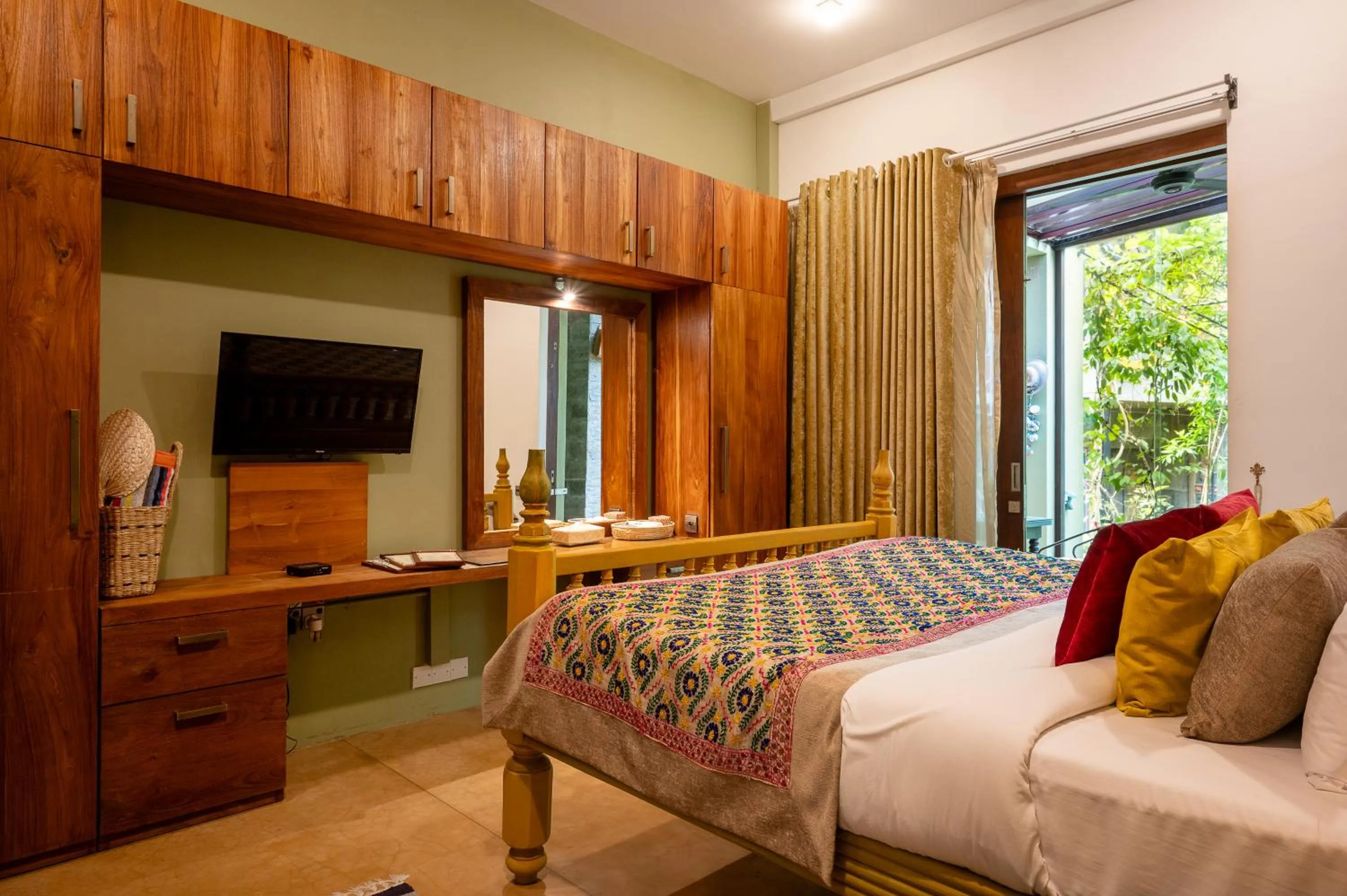 Bed in Aathma Colombo House