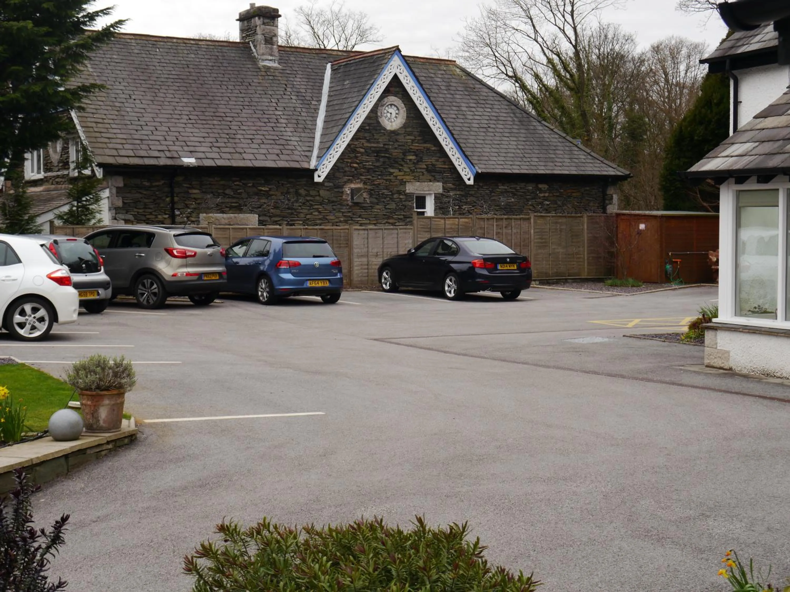 Facade/entrance in Hawksmoor Guest House