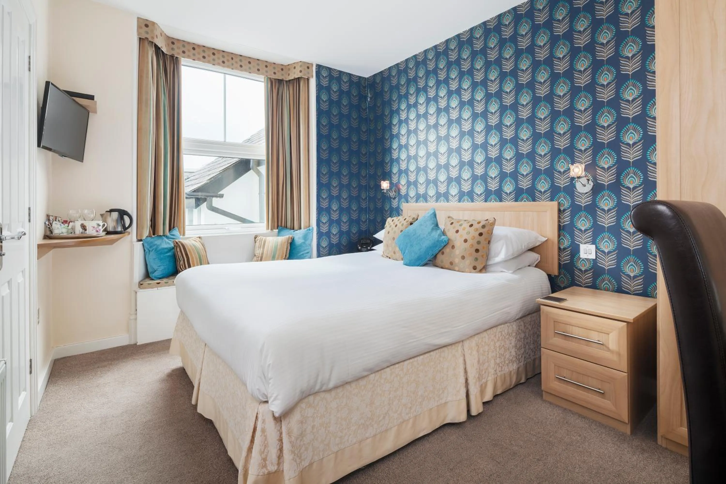 Bedroom, Bed in Hawksmoor Guest House