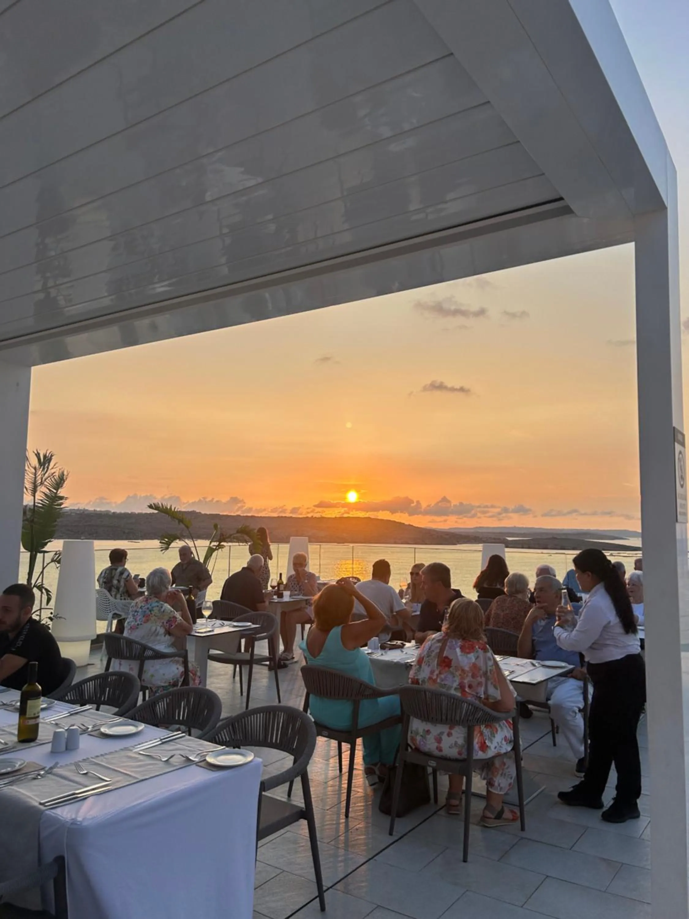 Restaurant/places to eat in Seaview Hotel - Adults Only 16 Plus