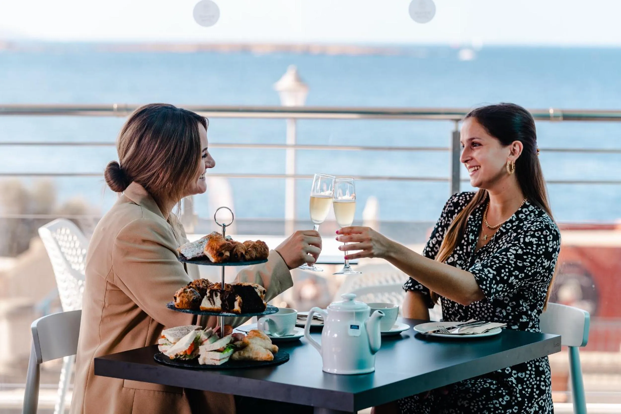 Food and drinks in Seaview Hotel - Adults Only 16 Plus