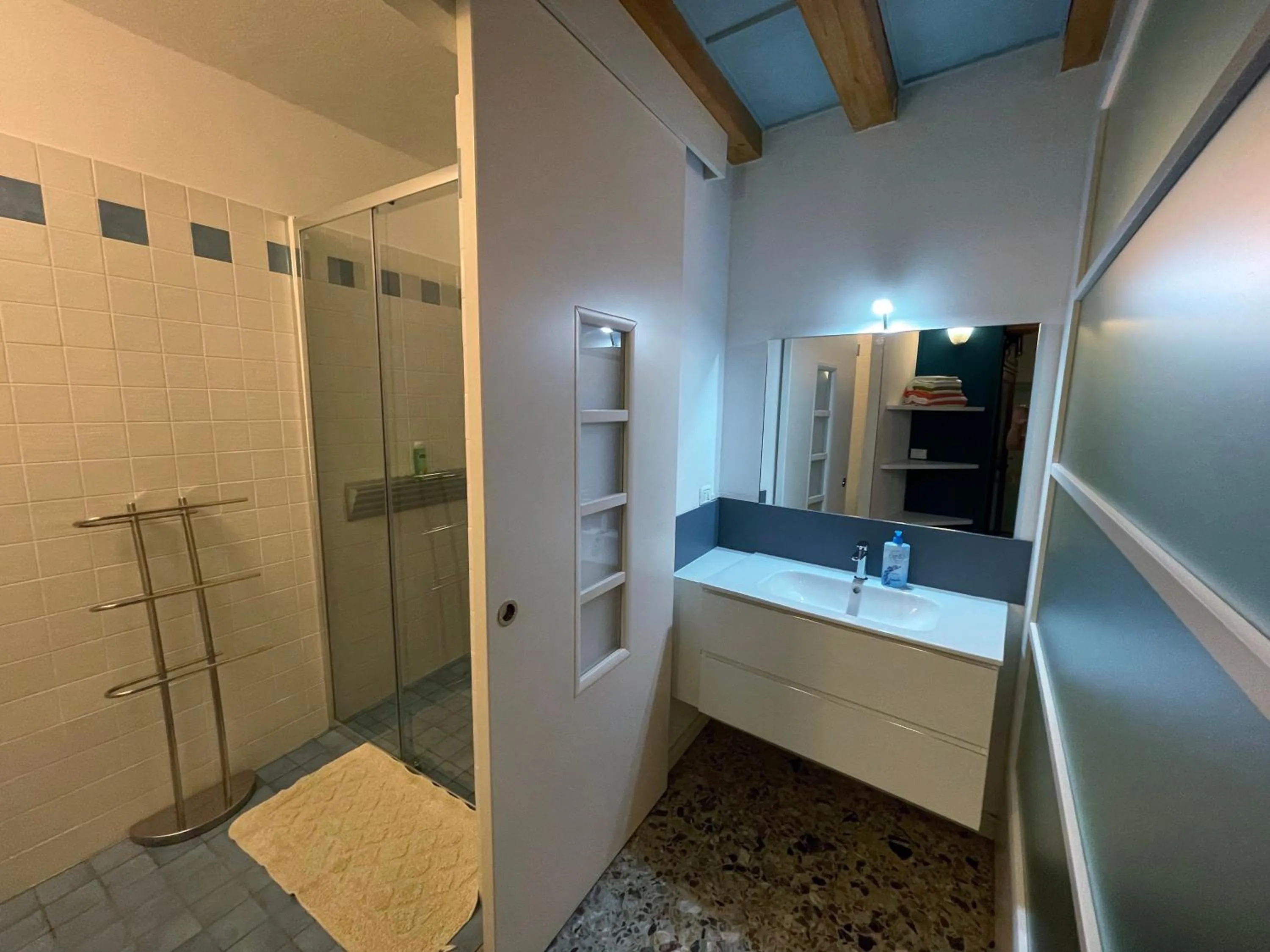 Bathroom in Bellagio Bed & Breakfast