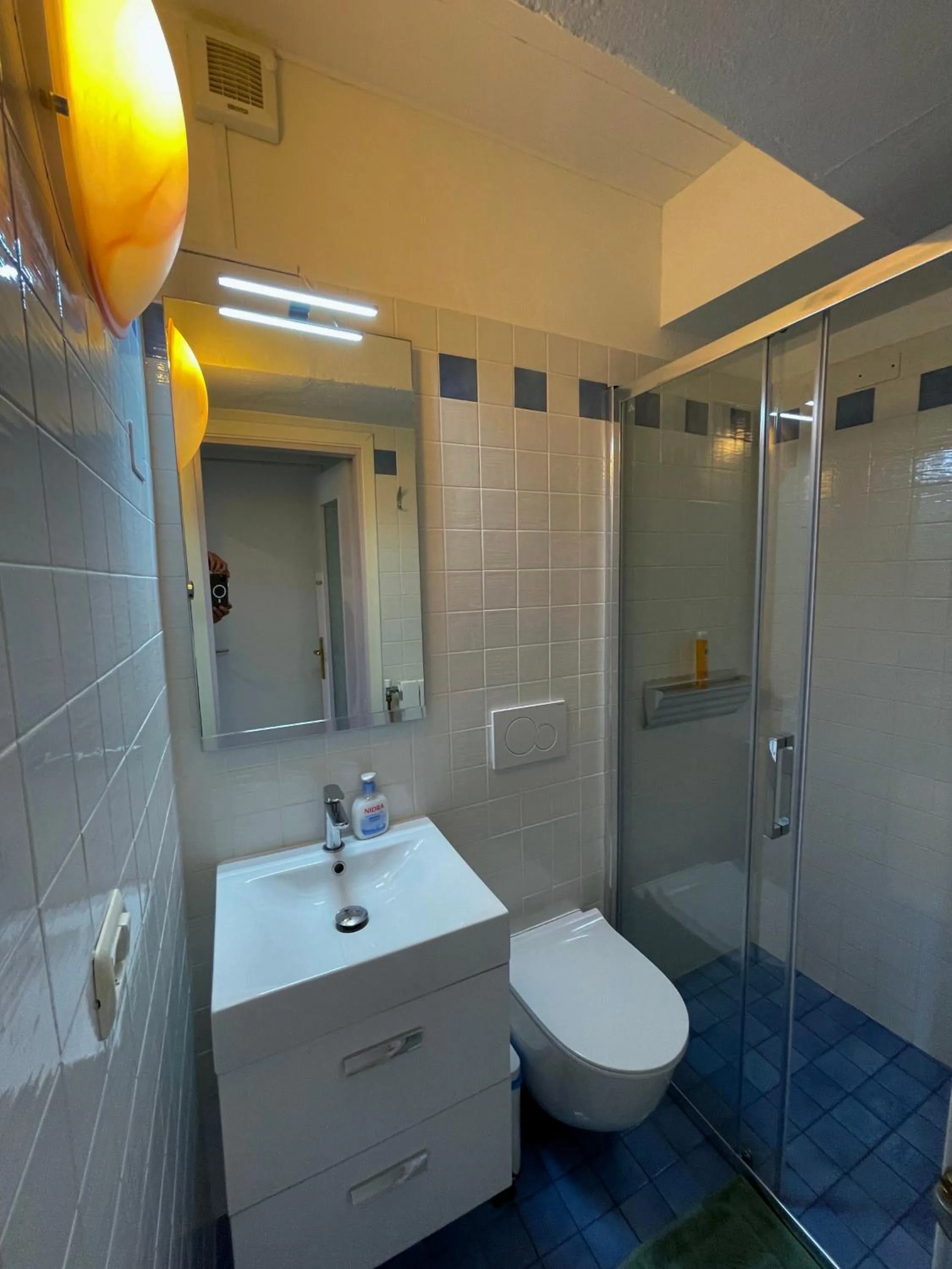 Bathroom in Bellagio Bed & Breakfast