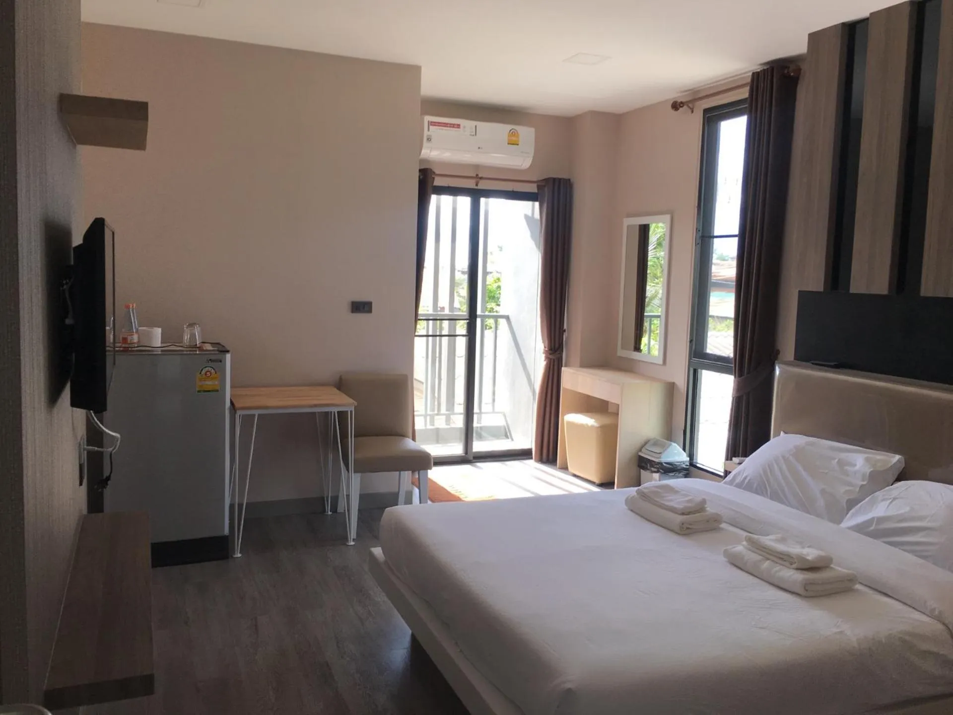 Bed in Ben at Salaya