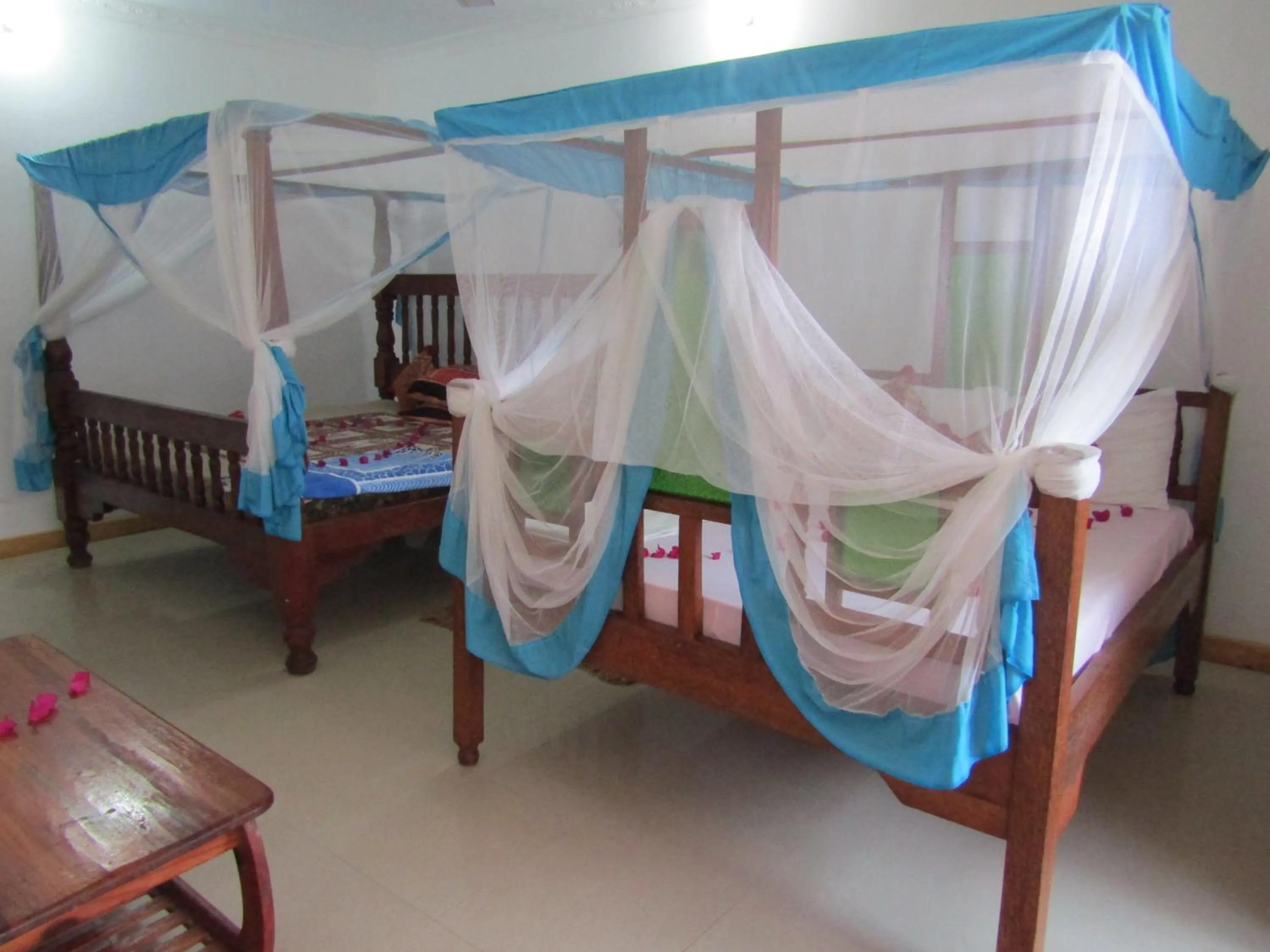Bedroom, Bed in Kivulini Lodge and Restaurant