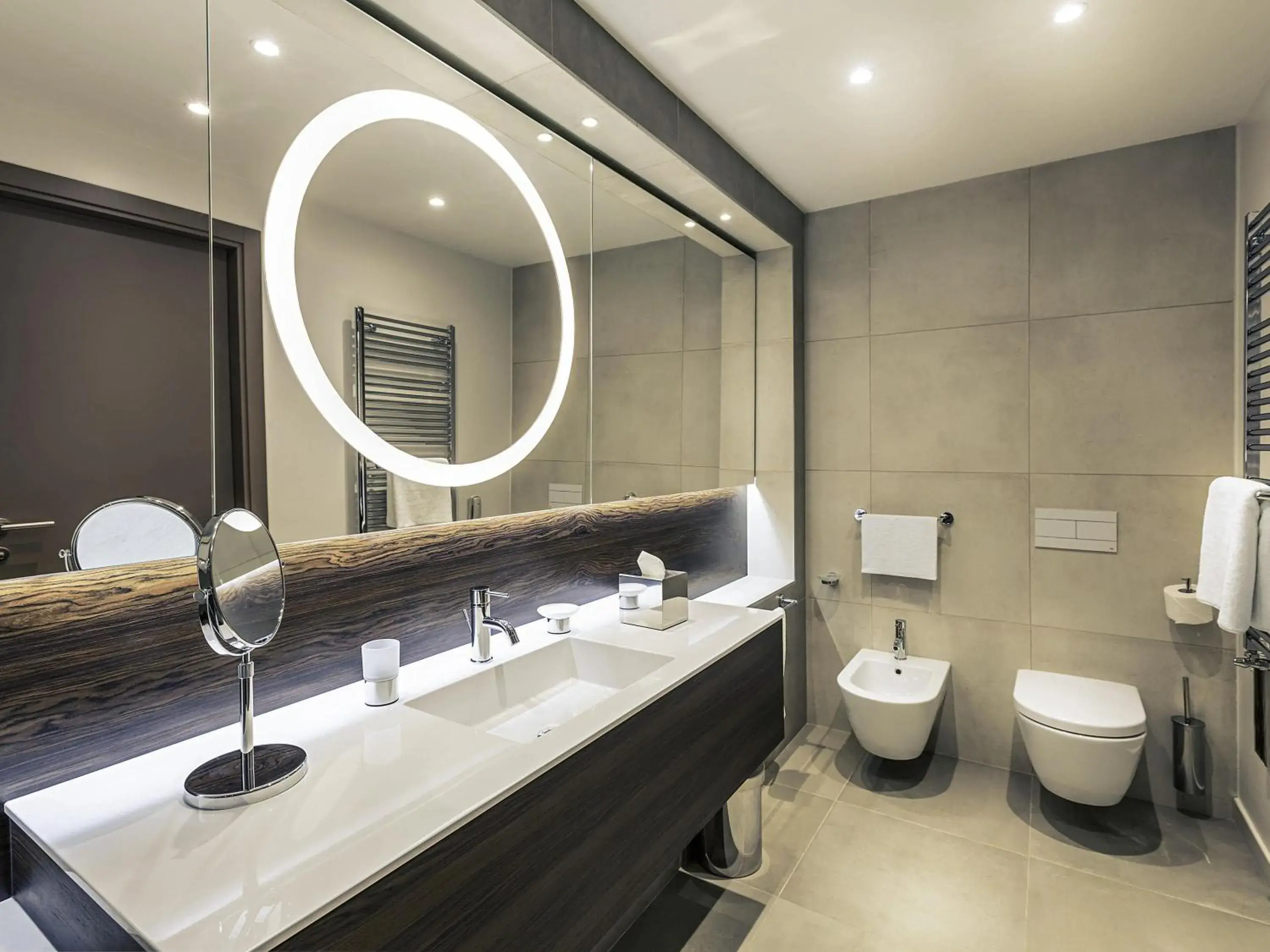 Standard Double Room in Mercure Almaty City Center Standard Double Room in Mercure Almaty City Center