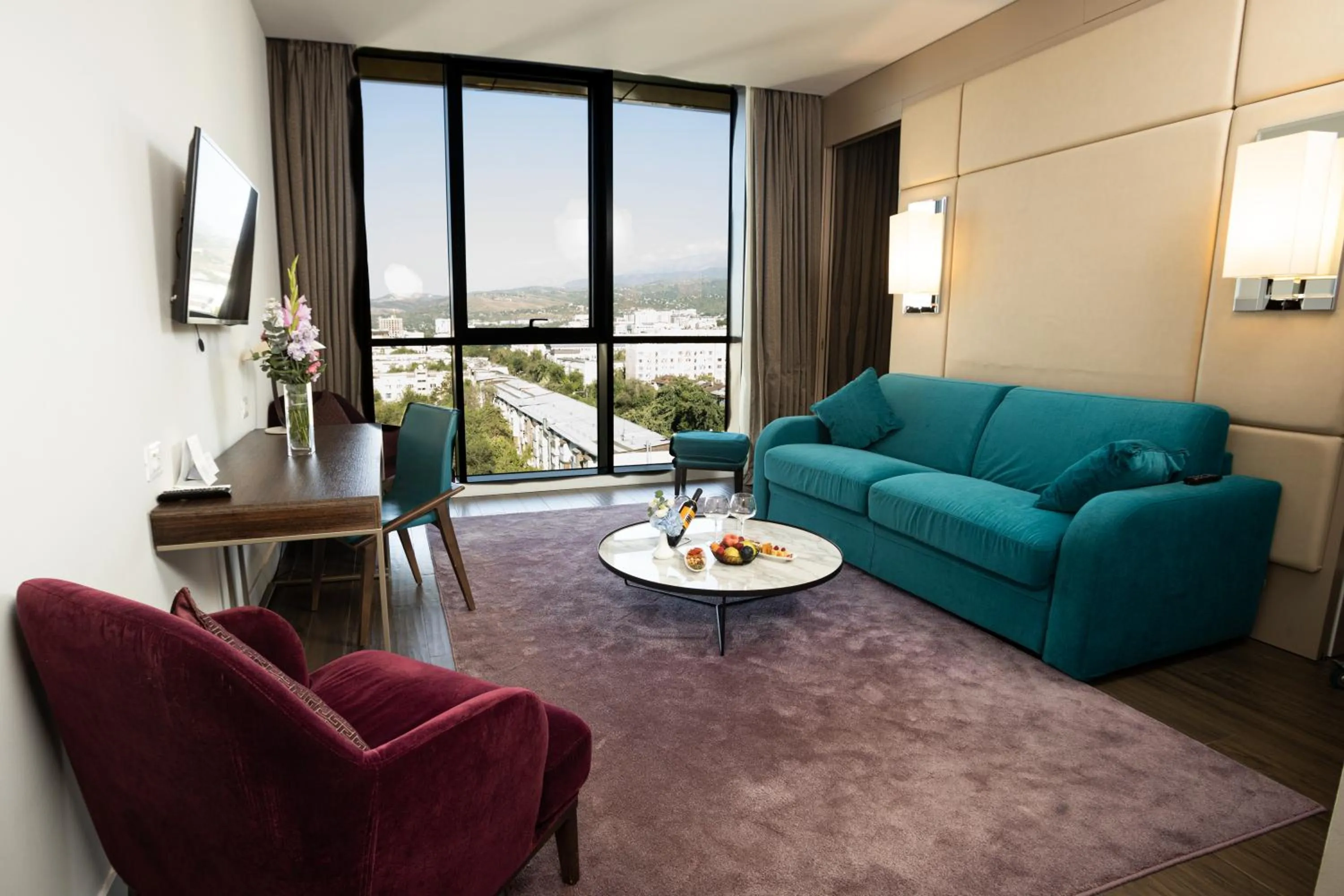 Seating area in Mercure Almaty City Center