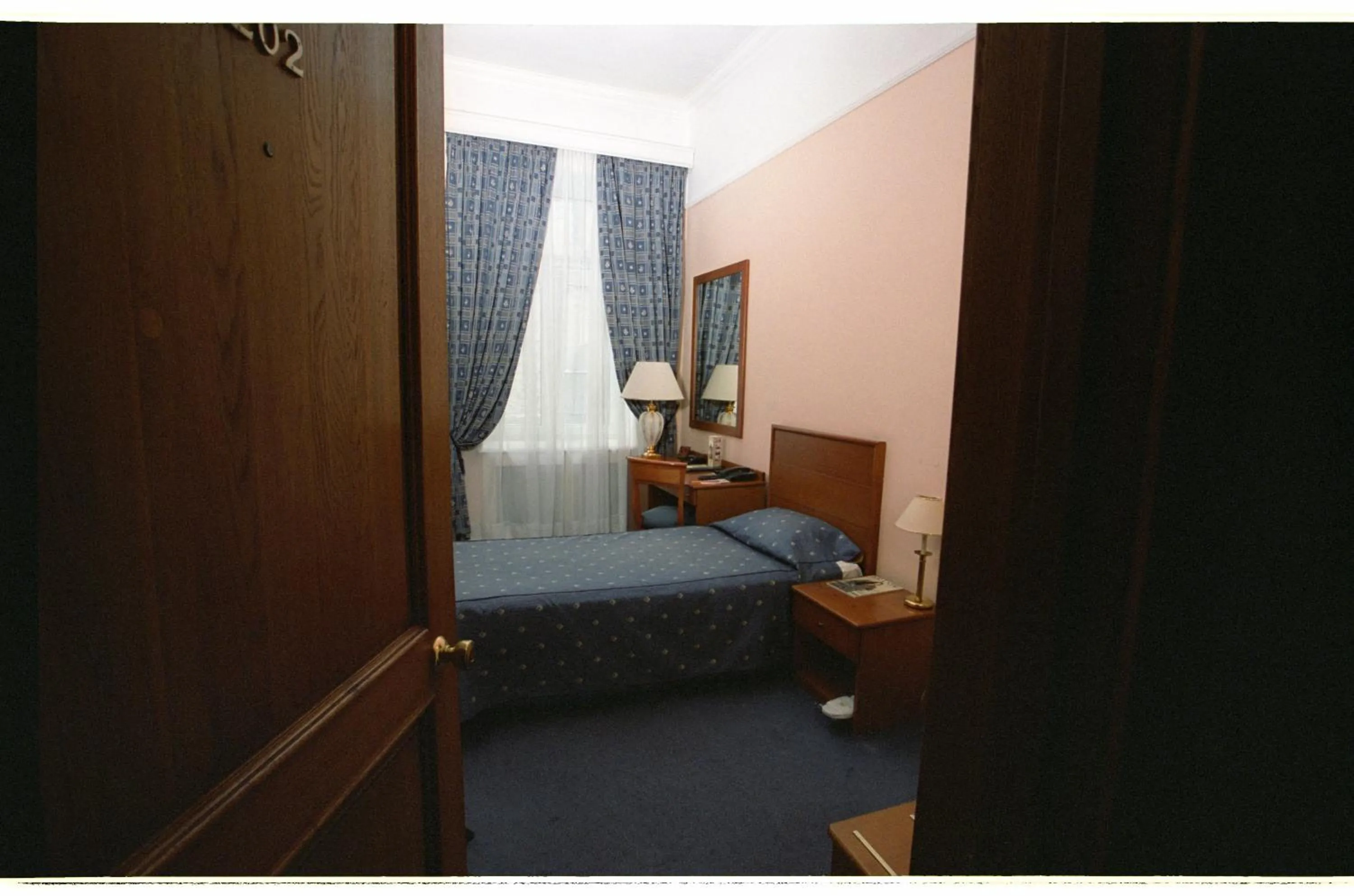 Photo of the whole room, Bed in Grand Hotel Ukraine