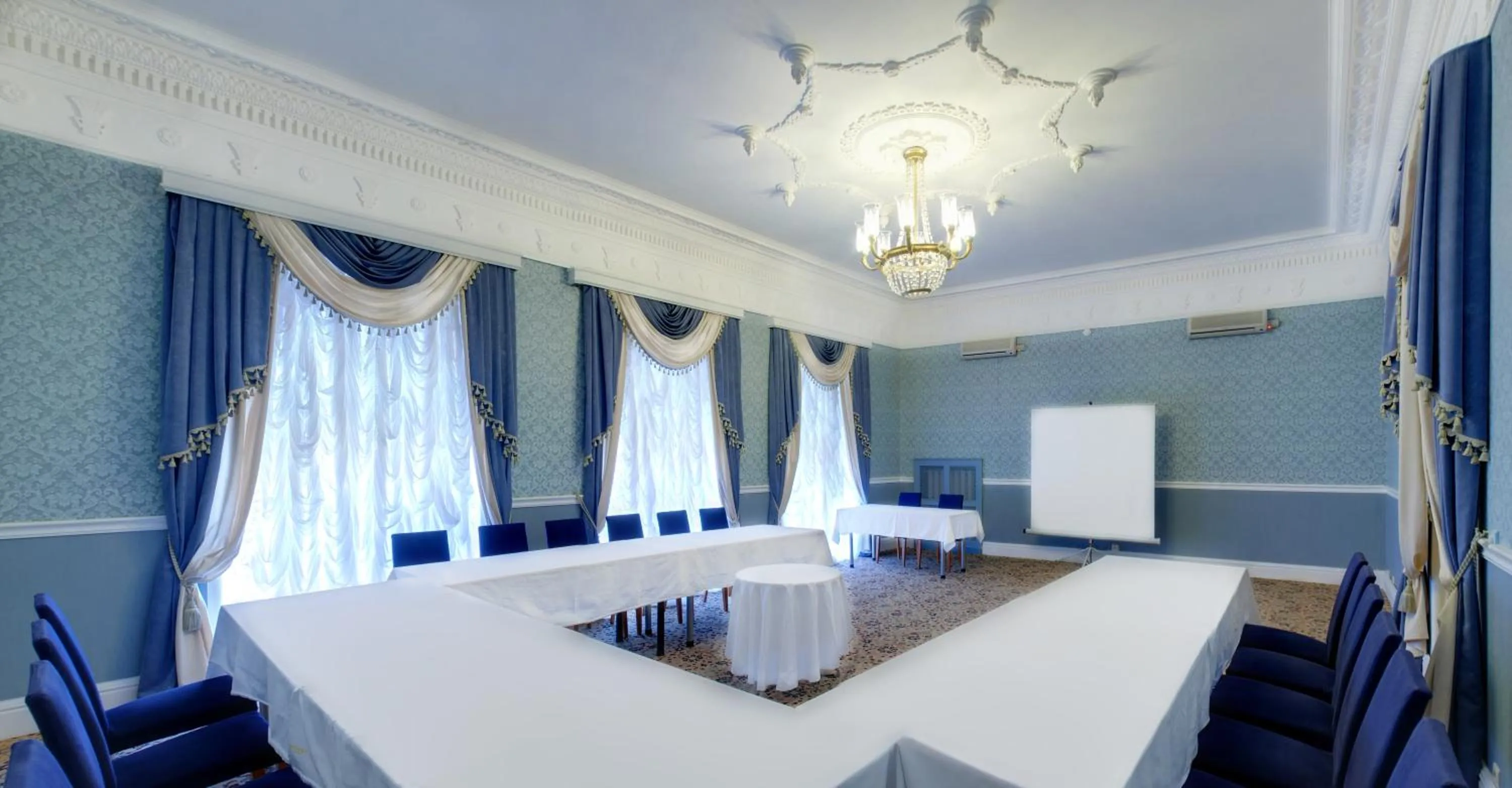 Business facilities in Grand Hotel Ukraine