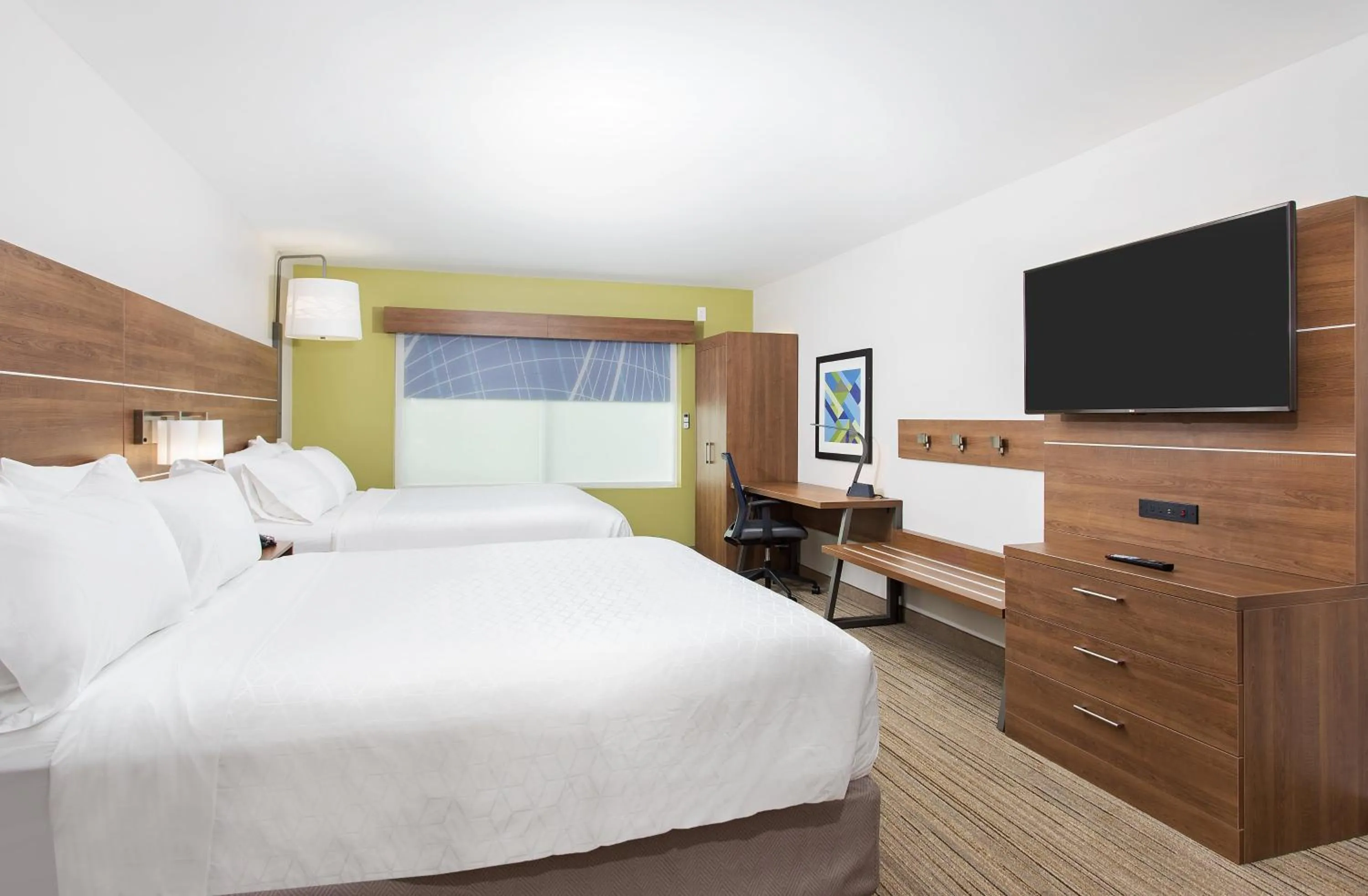 Photo of the whole room, Bed in Holiday Inn Express Williamsburg by IHG