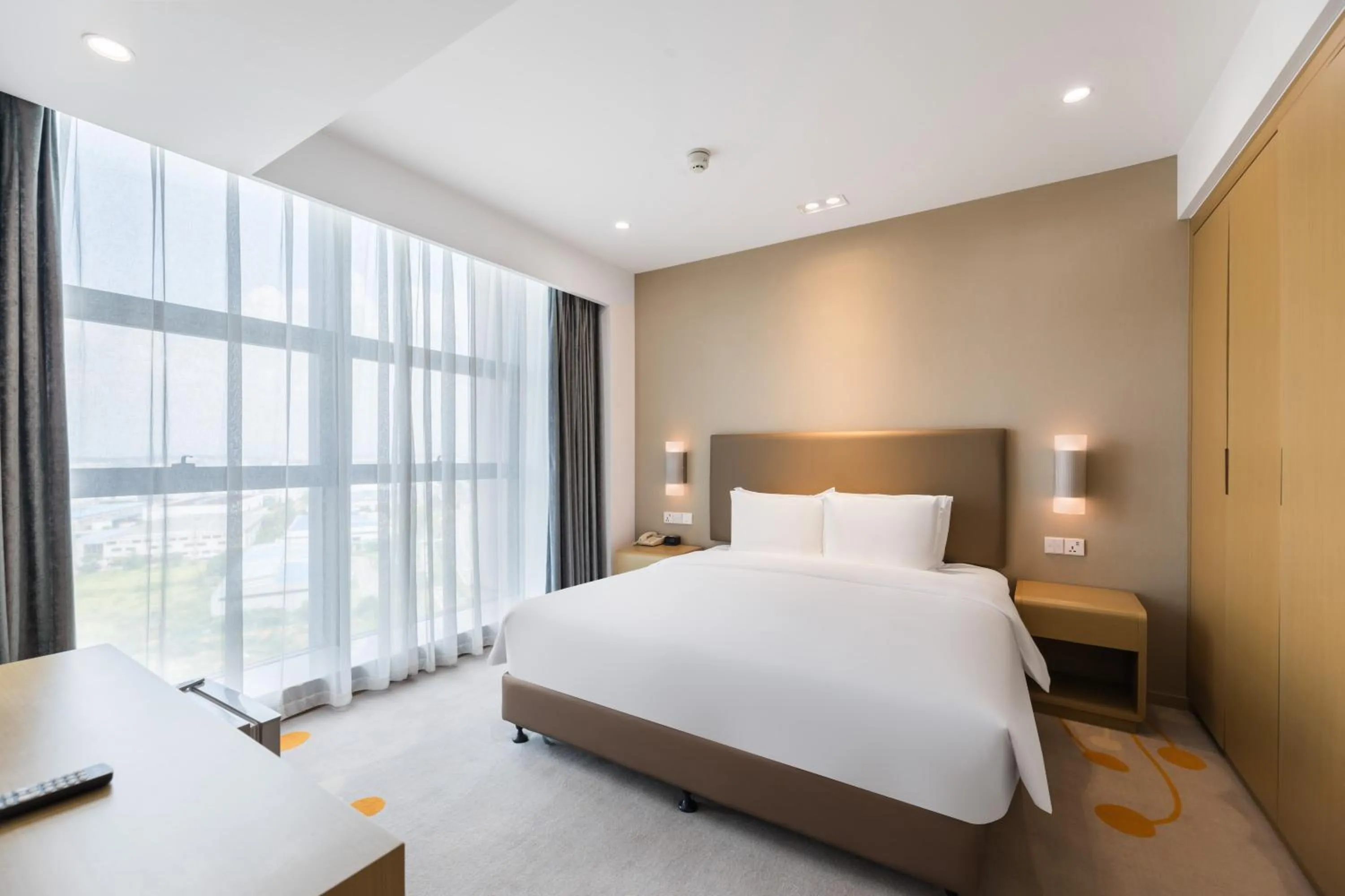 Bed in Holiday Inn Express - Liuyang Development Zone by IHG Changsha Huanghua Airport