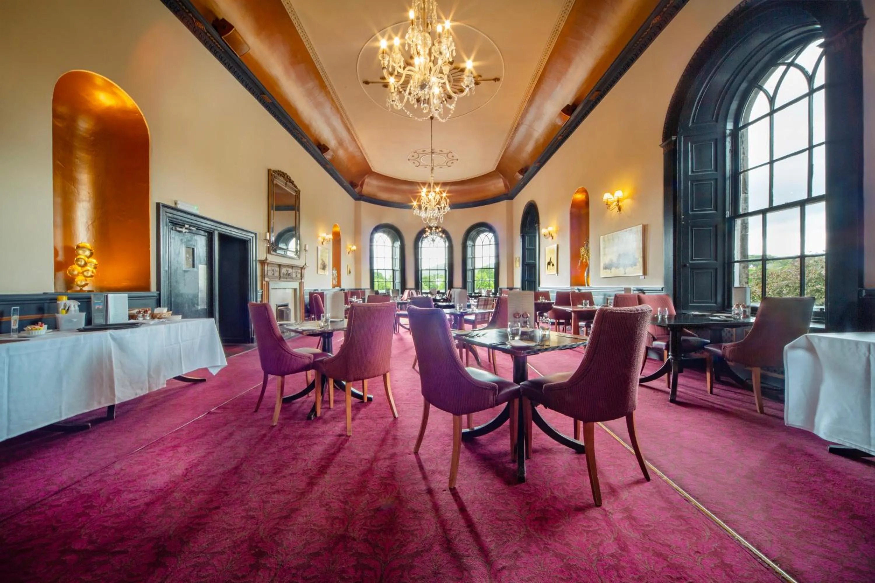 Restaurant/places to eat in The Tontine Hotel