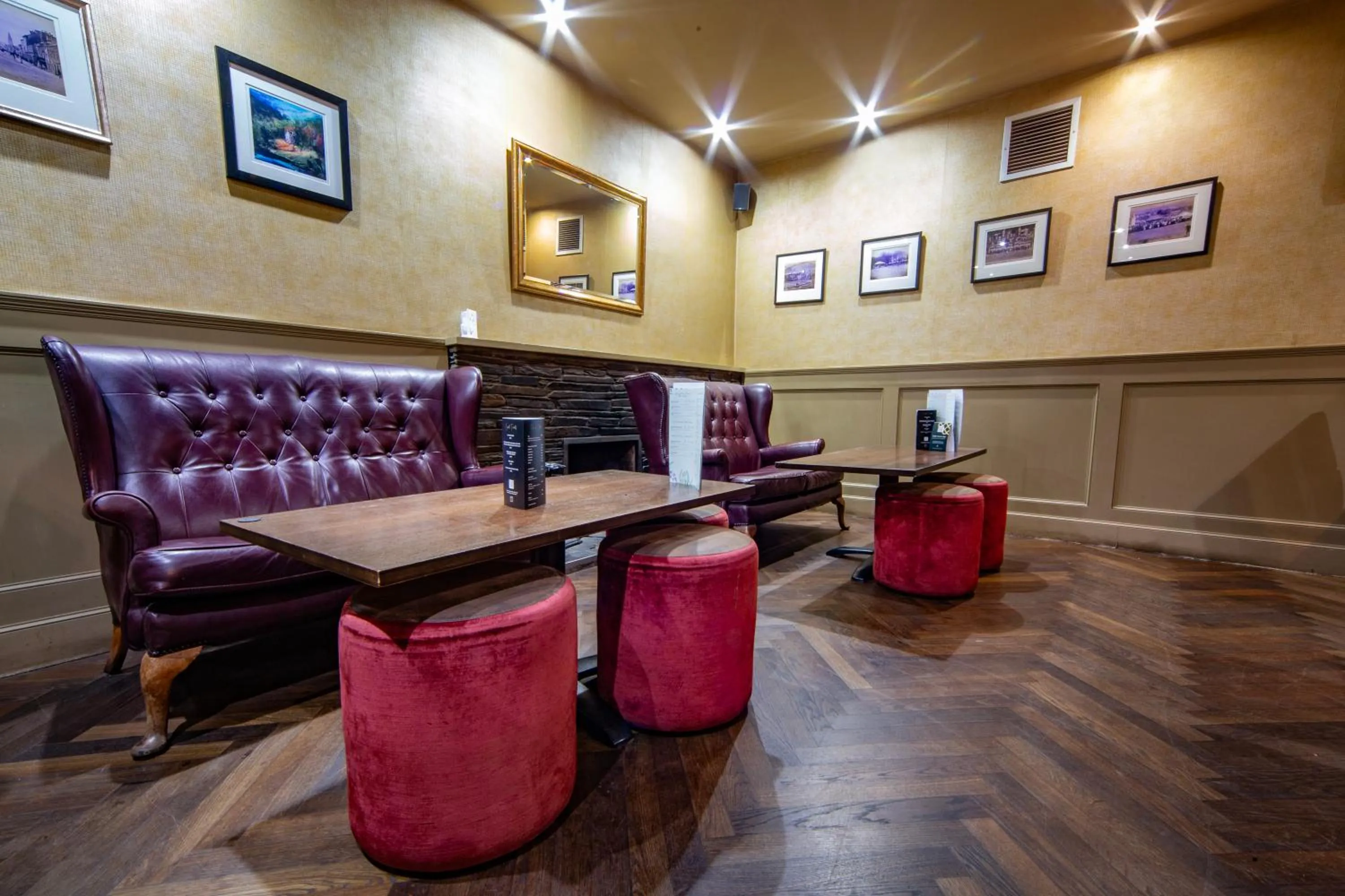 Lounge or bar in The Tontine Hotel