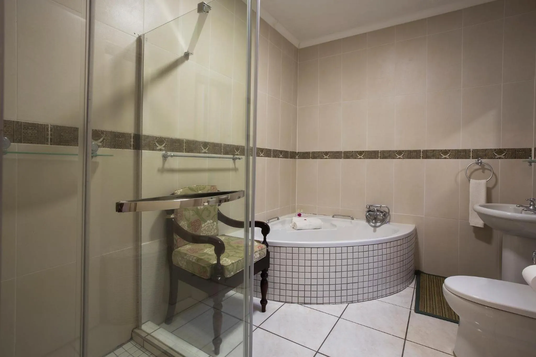 Tamboti Lodge Guest House