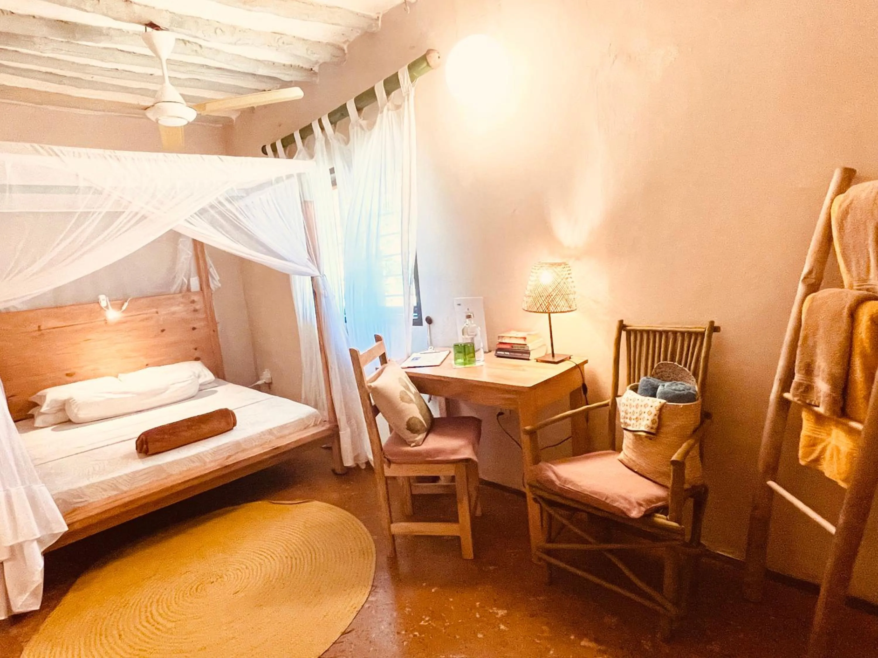 Bed in Mama Root