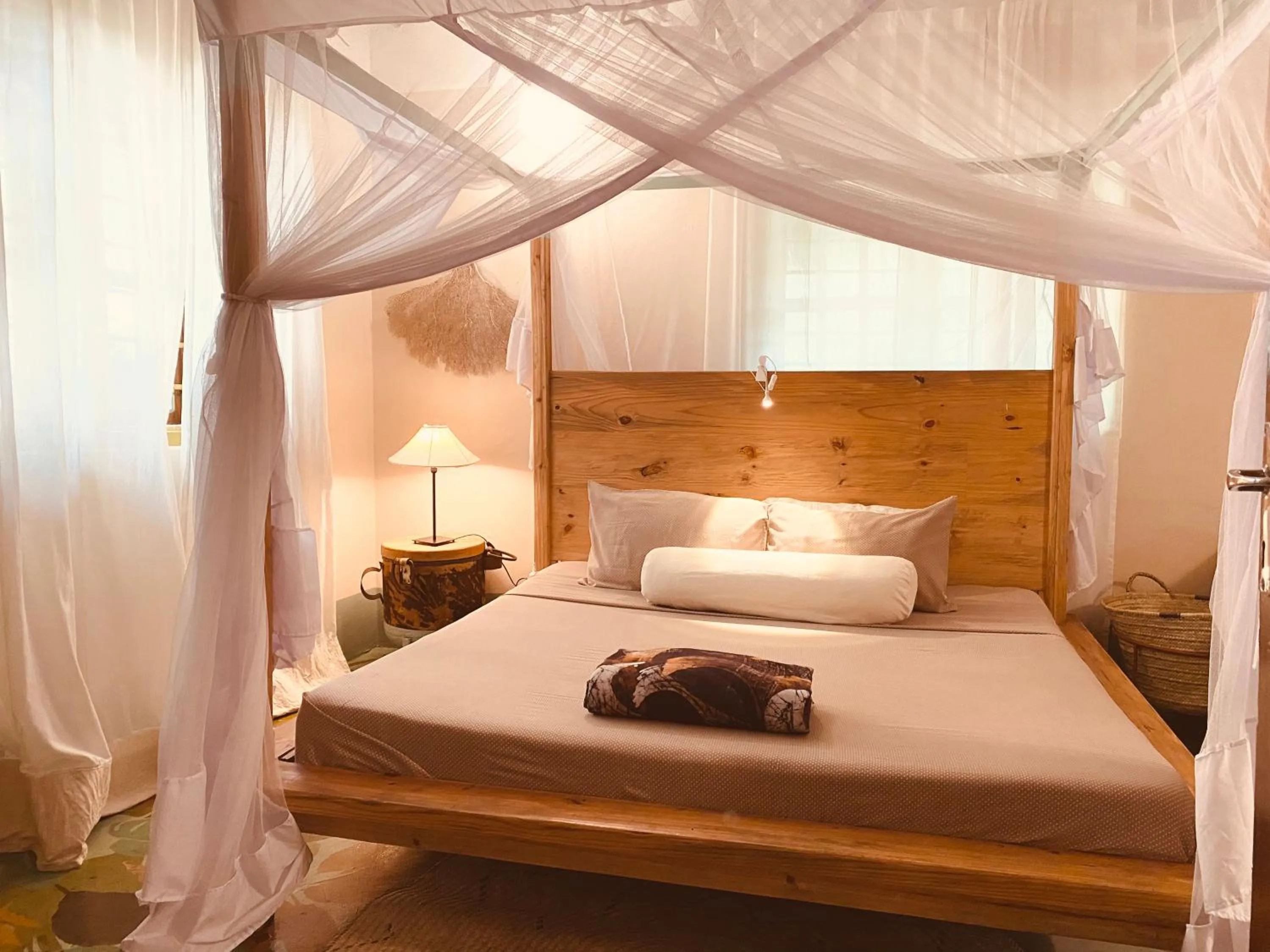Bed in Mama Root