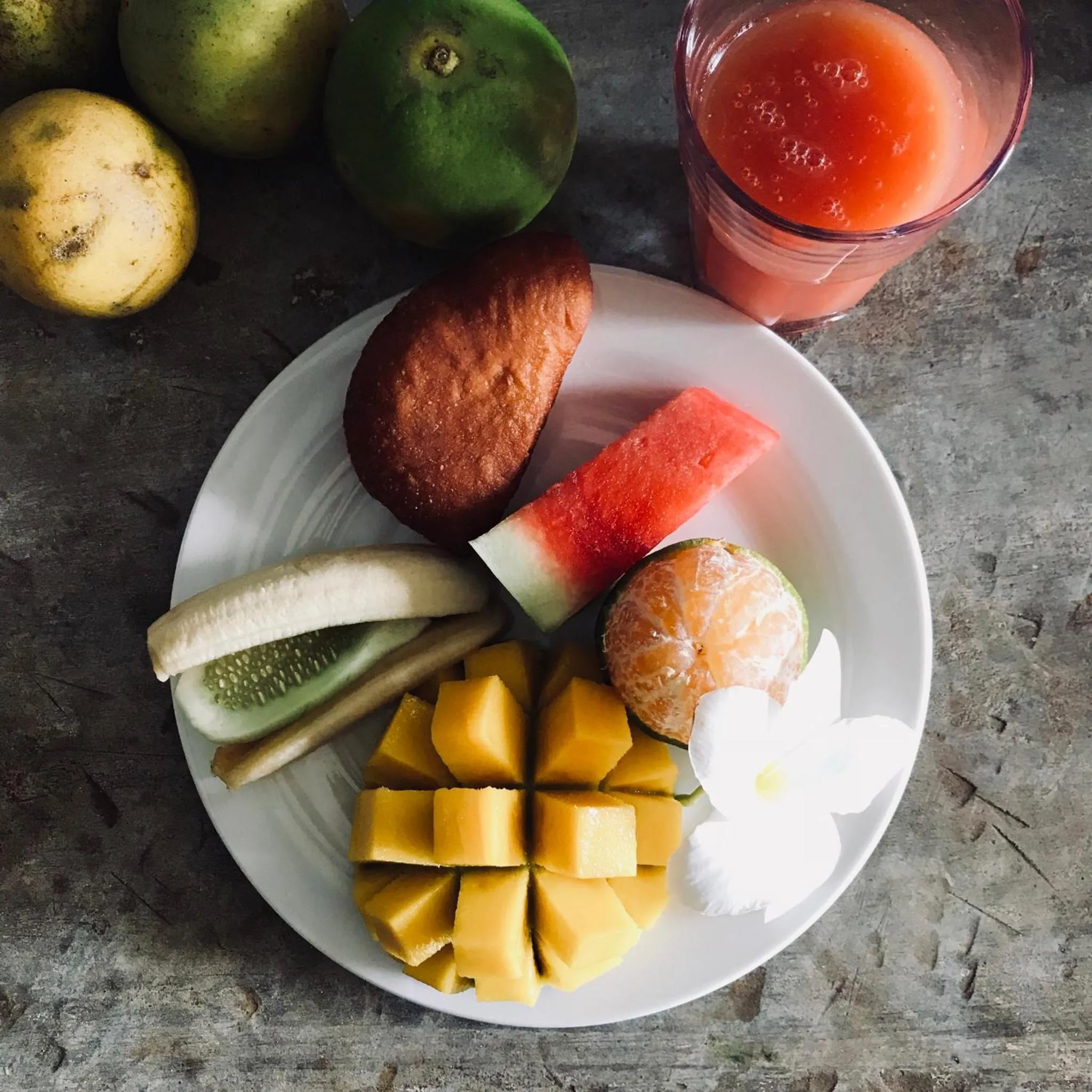Breakfast in Mama Root