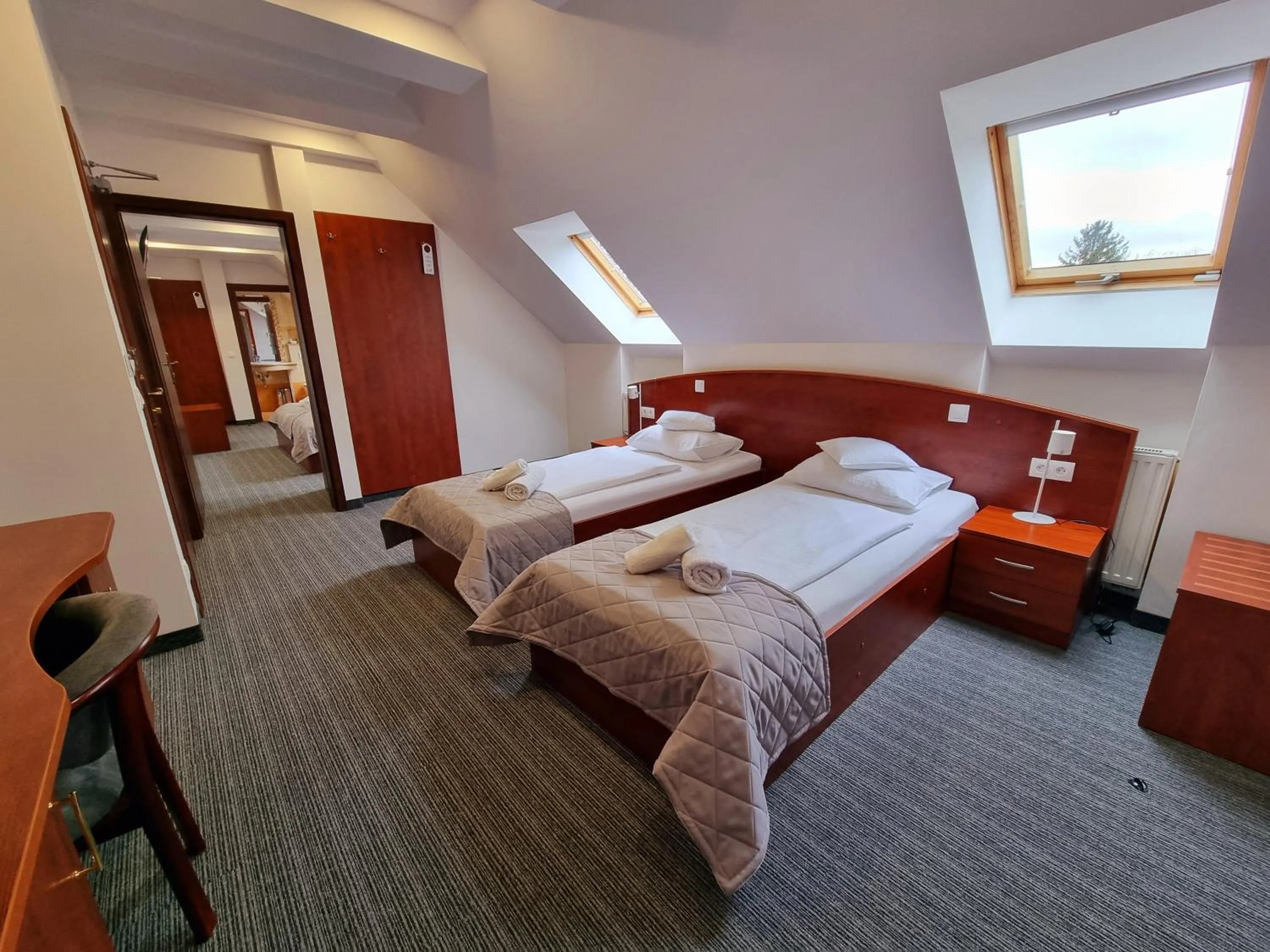 Bed in Malachit Karpacz SPA Hotel