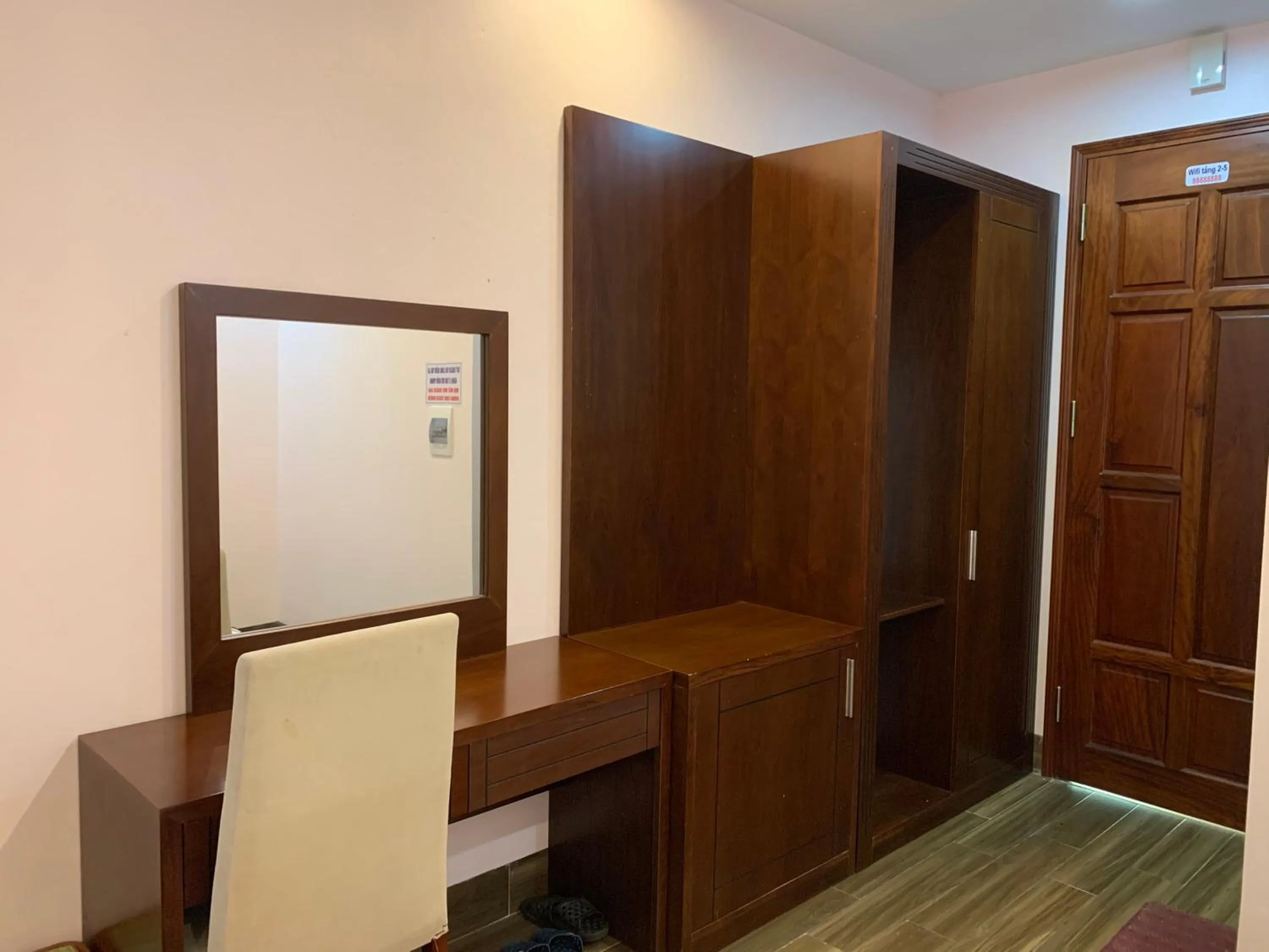 Area and facilities in Hotel Ngoc Anh - Van Don