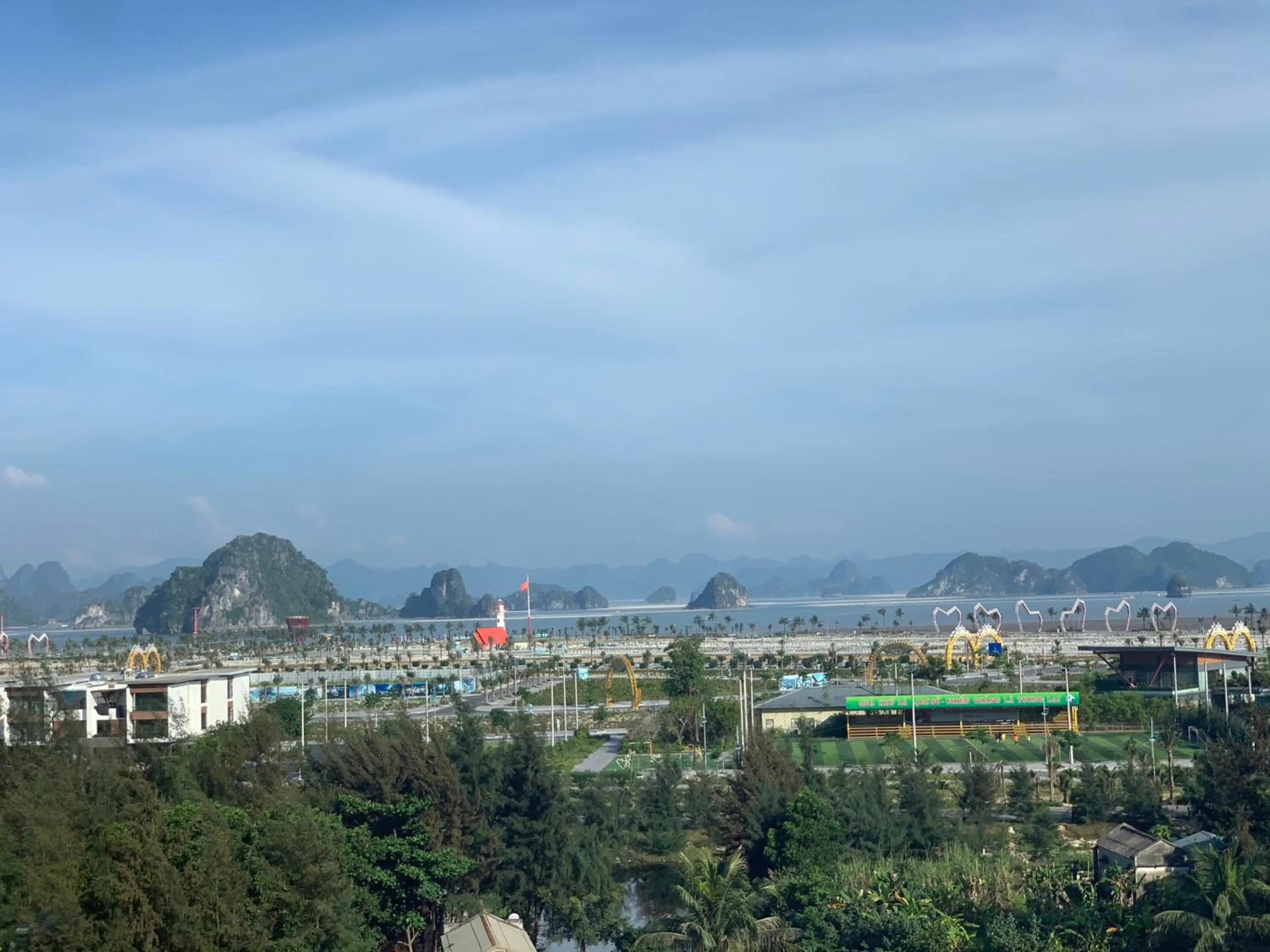 Neighbourhood in Hotel Ngoc Anh - Van Don