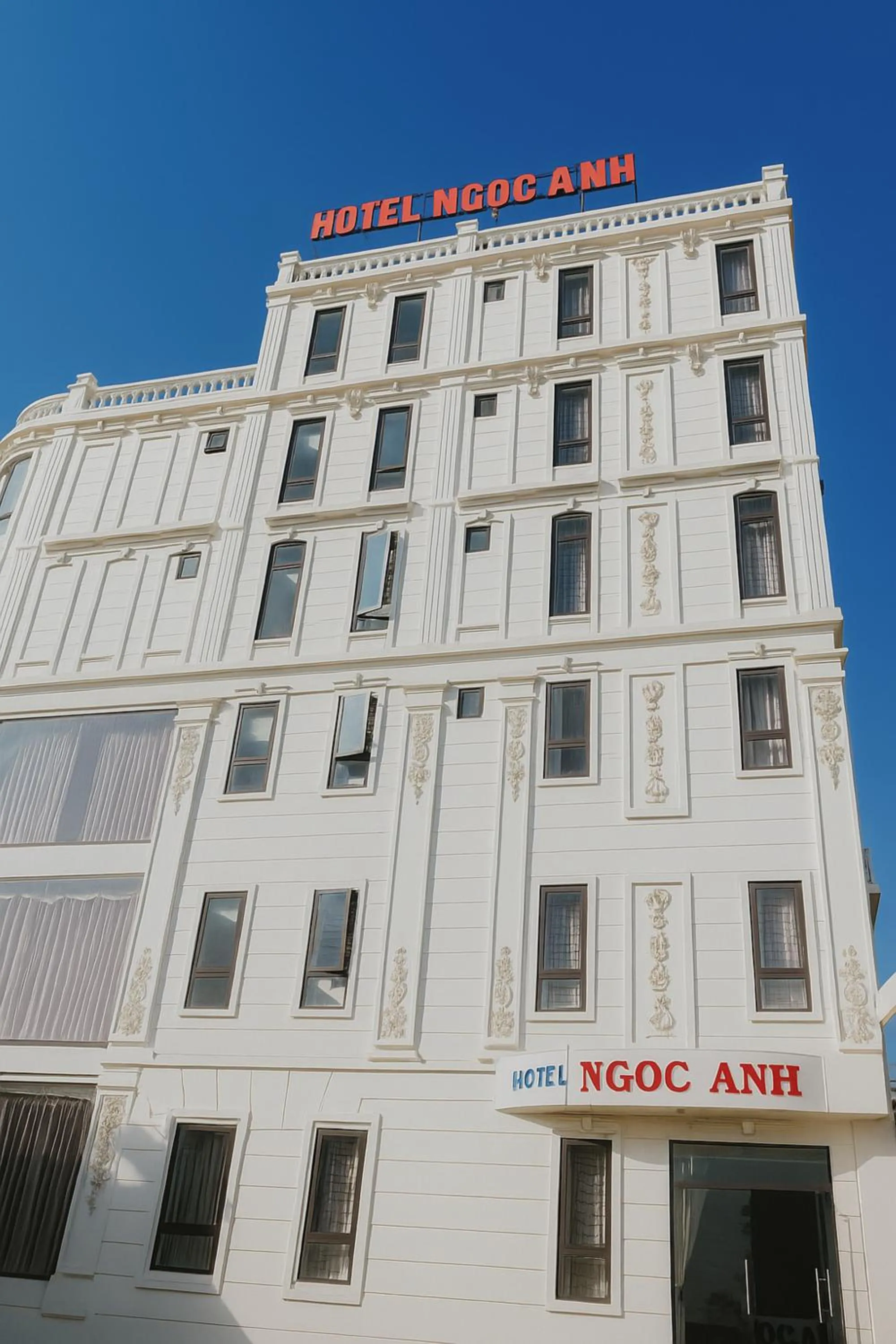 Property building in Hotel Ngoc Anh - Van Don