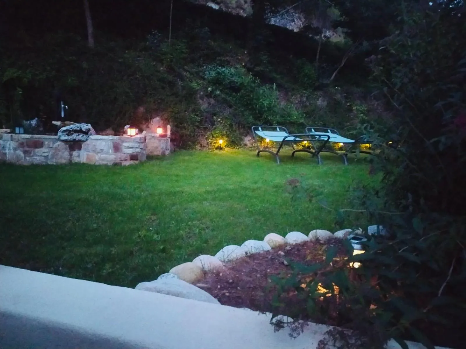 Garden in Hôtel Le Moulin D'Olt