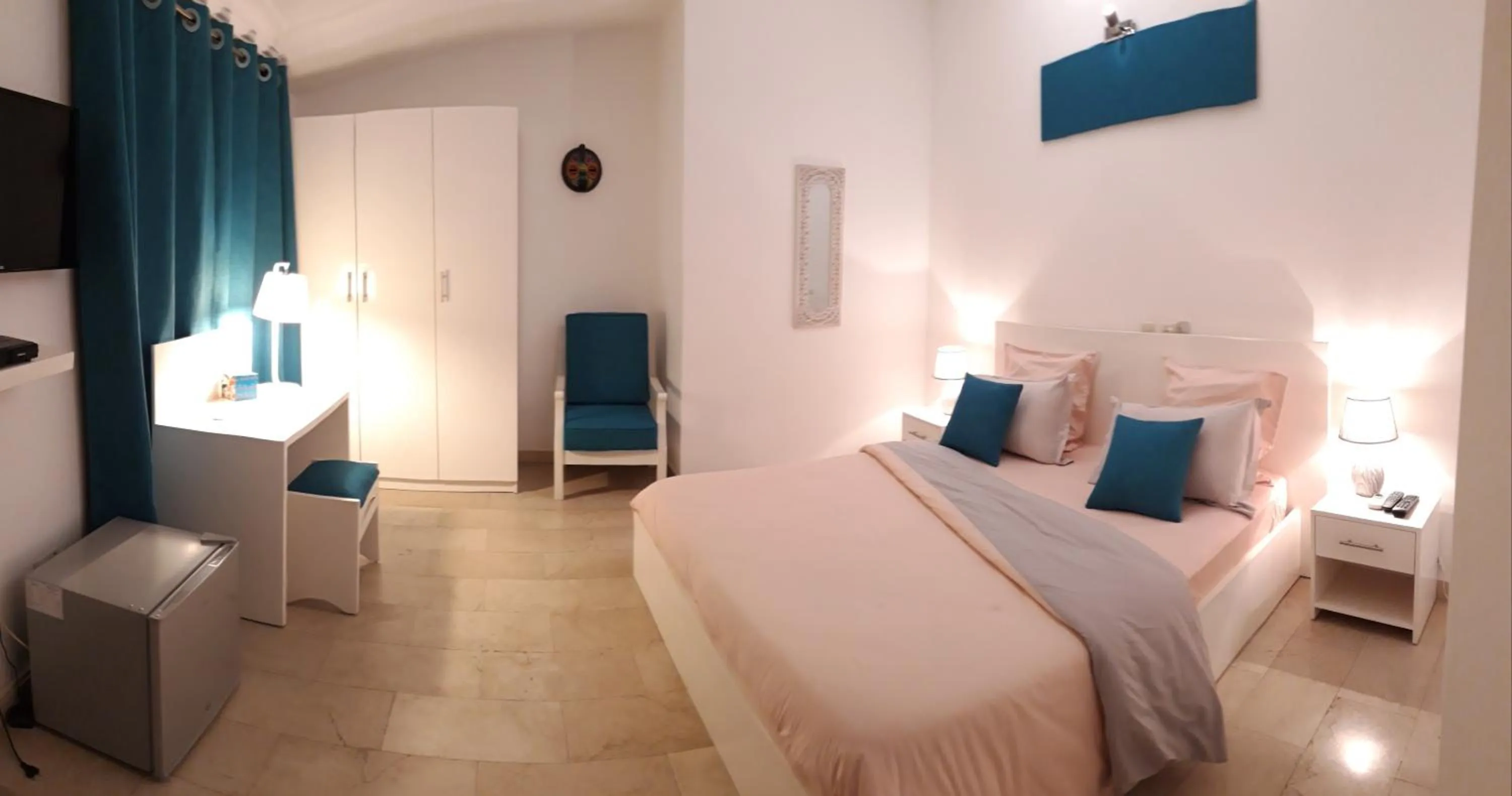 Photo of the whole room, Bed in Villa Jaddis