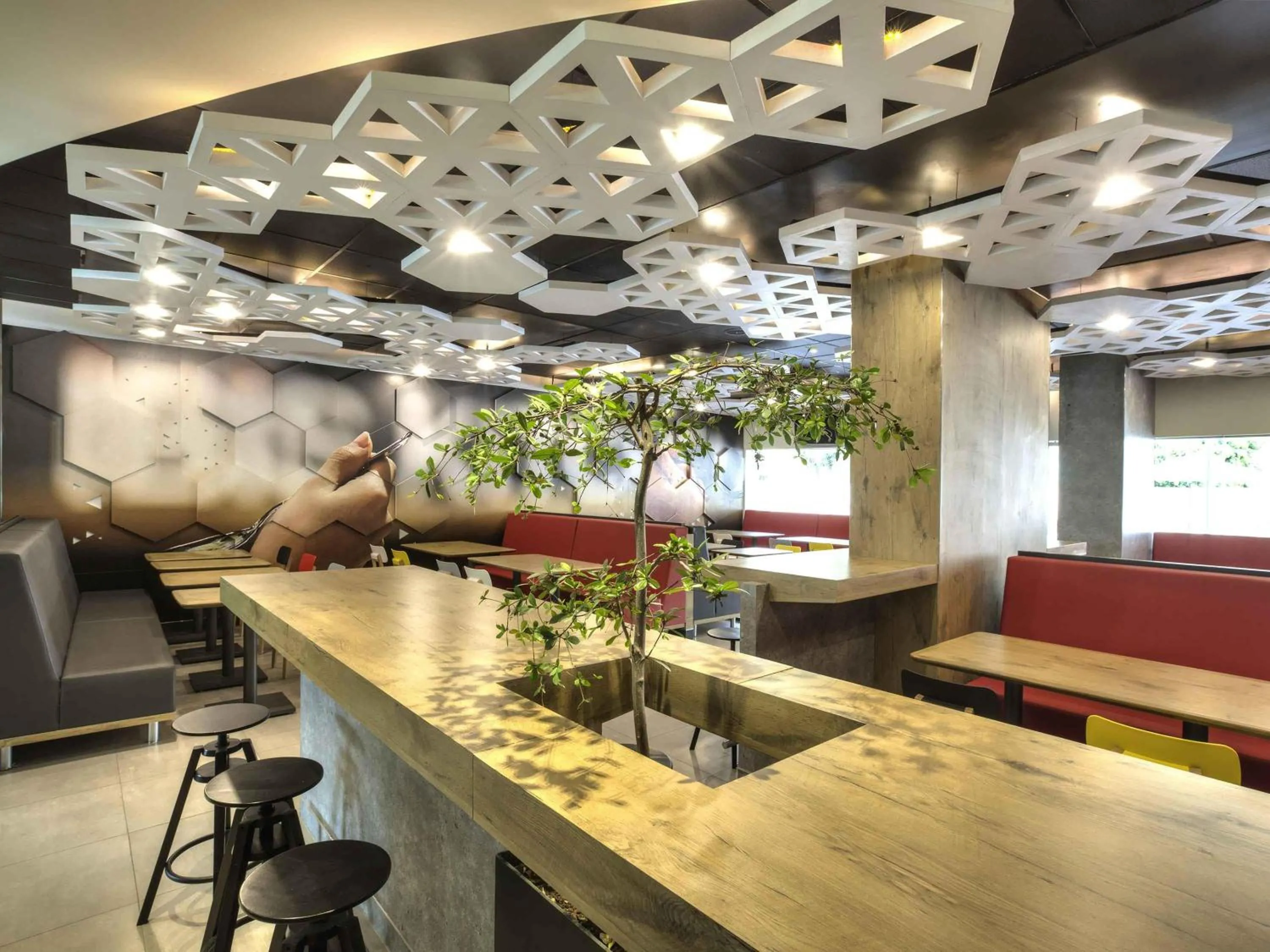 Restaurant/places to eat in Ibis Guadalajara Expo