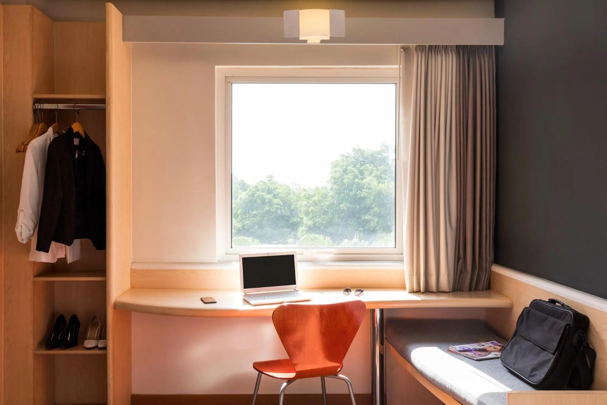 room service in Ibis Guadalajara Expo