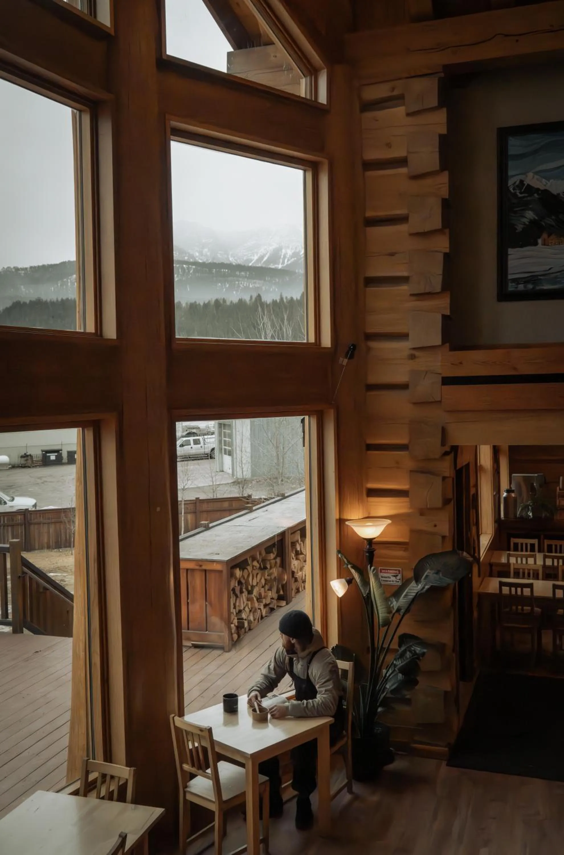 Lobby or reception in Basecamp Lodge Golden